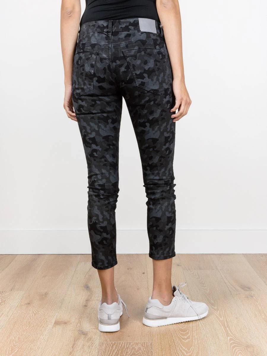 mini skinny jean - black camo - Image 3