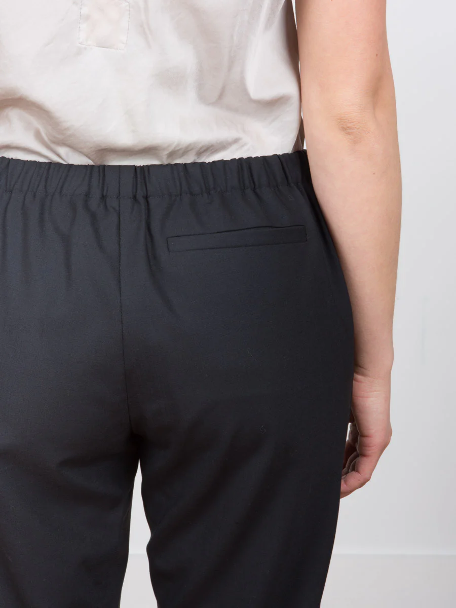 pull on trouser - Image 4