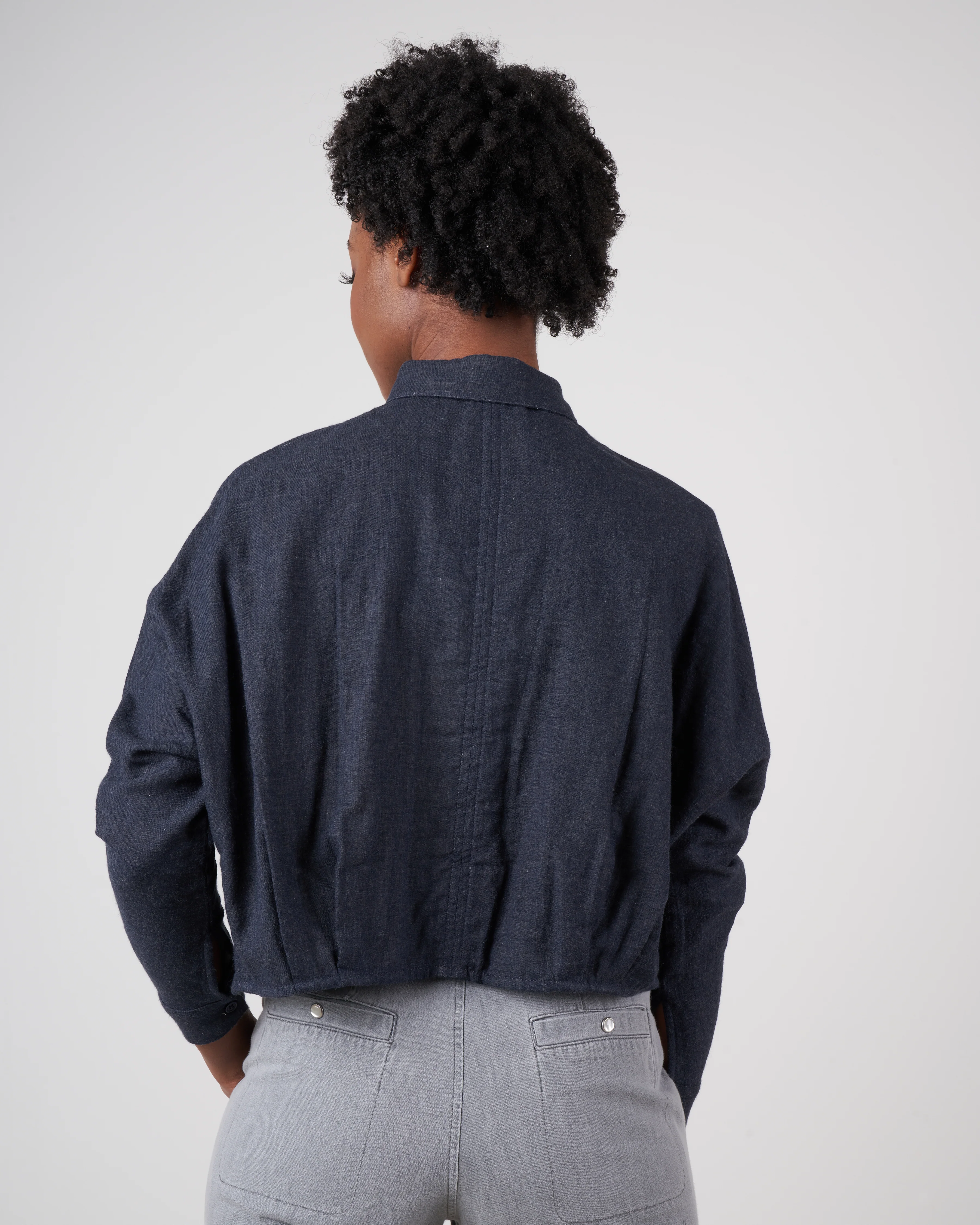 3/4 cropped shirt jacket - navy - Image 3