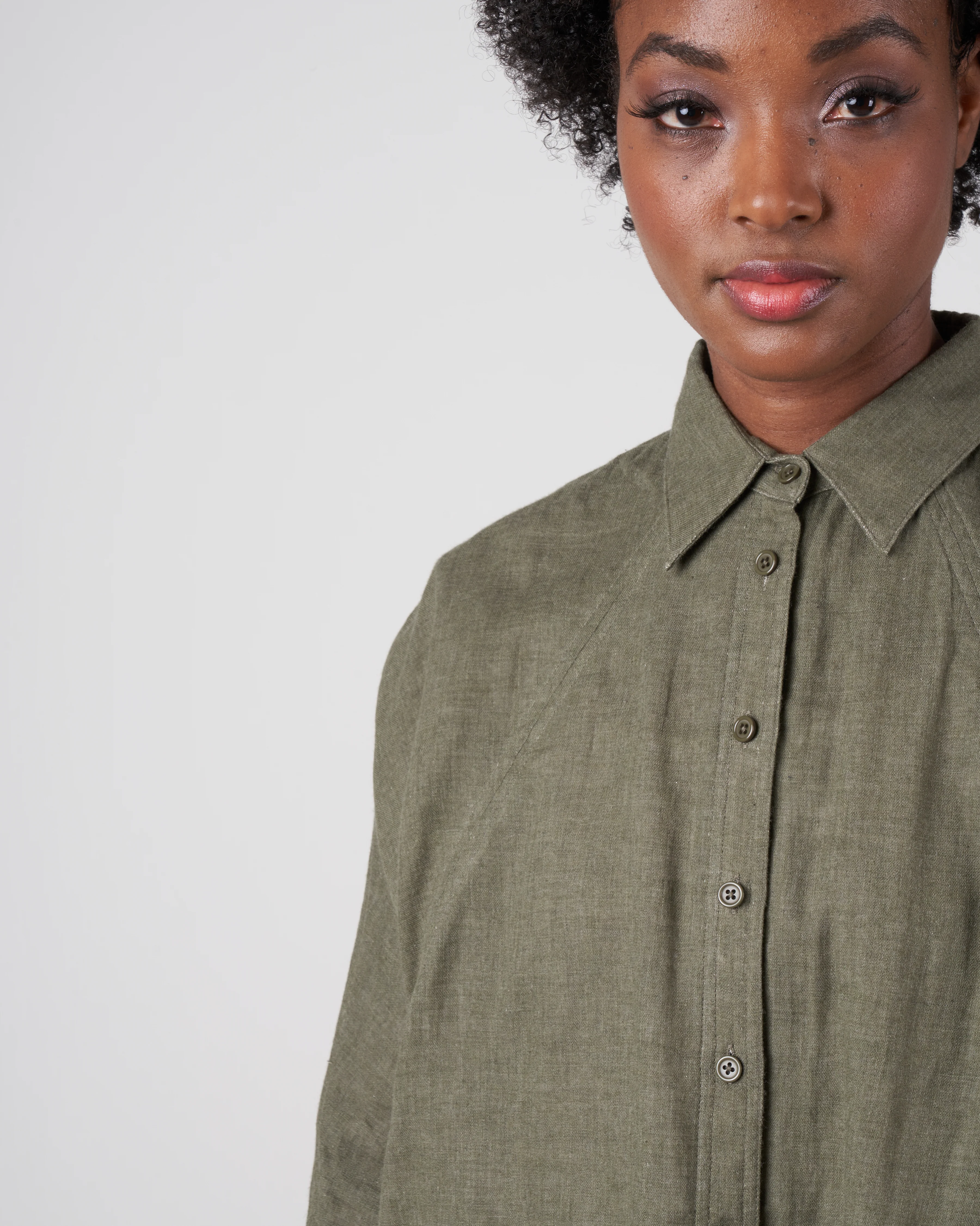 3/4 cropped shirt jacket - olive - Image 4