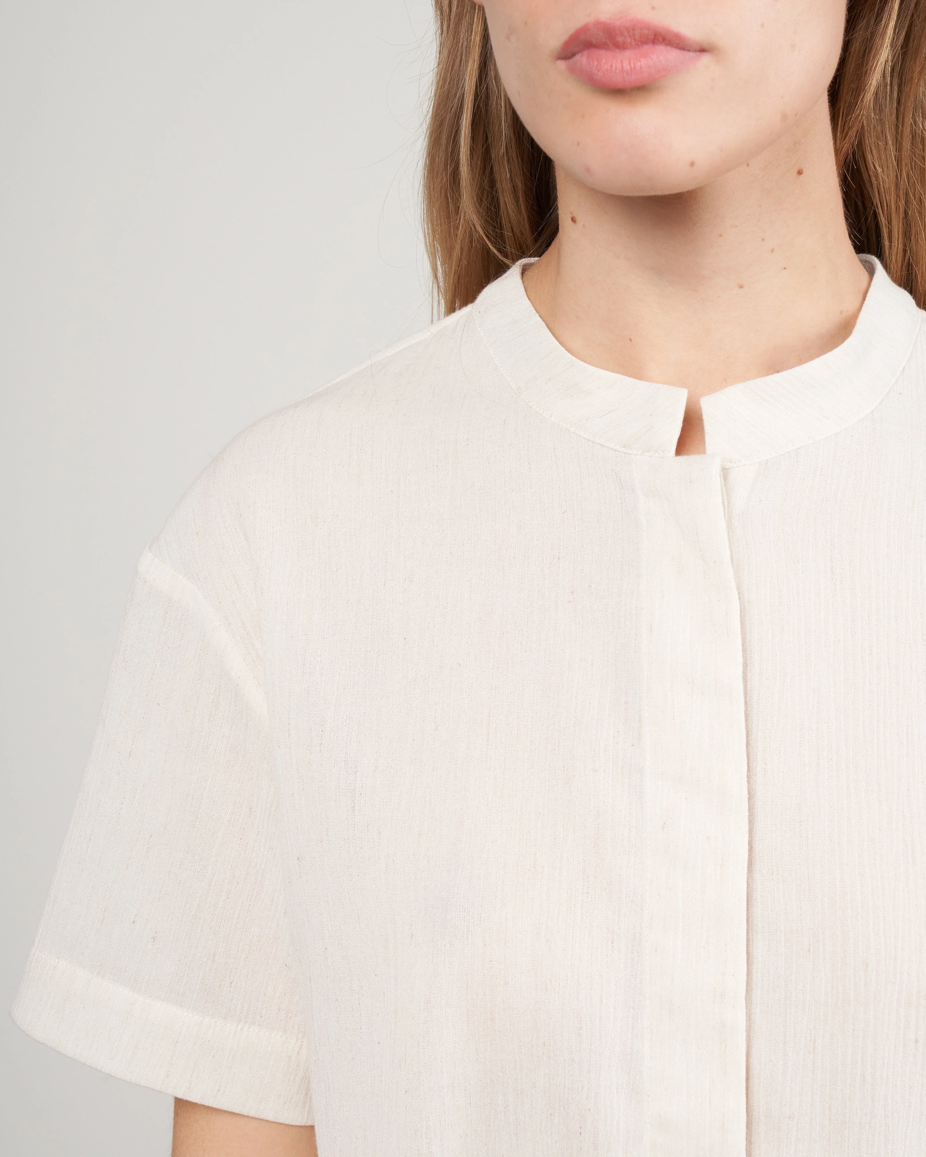 cap sleeve button down - cream crinkle - Image 5