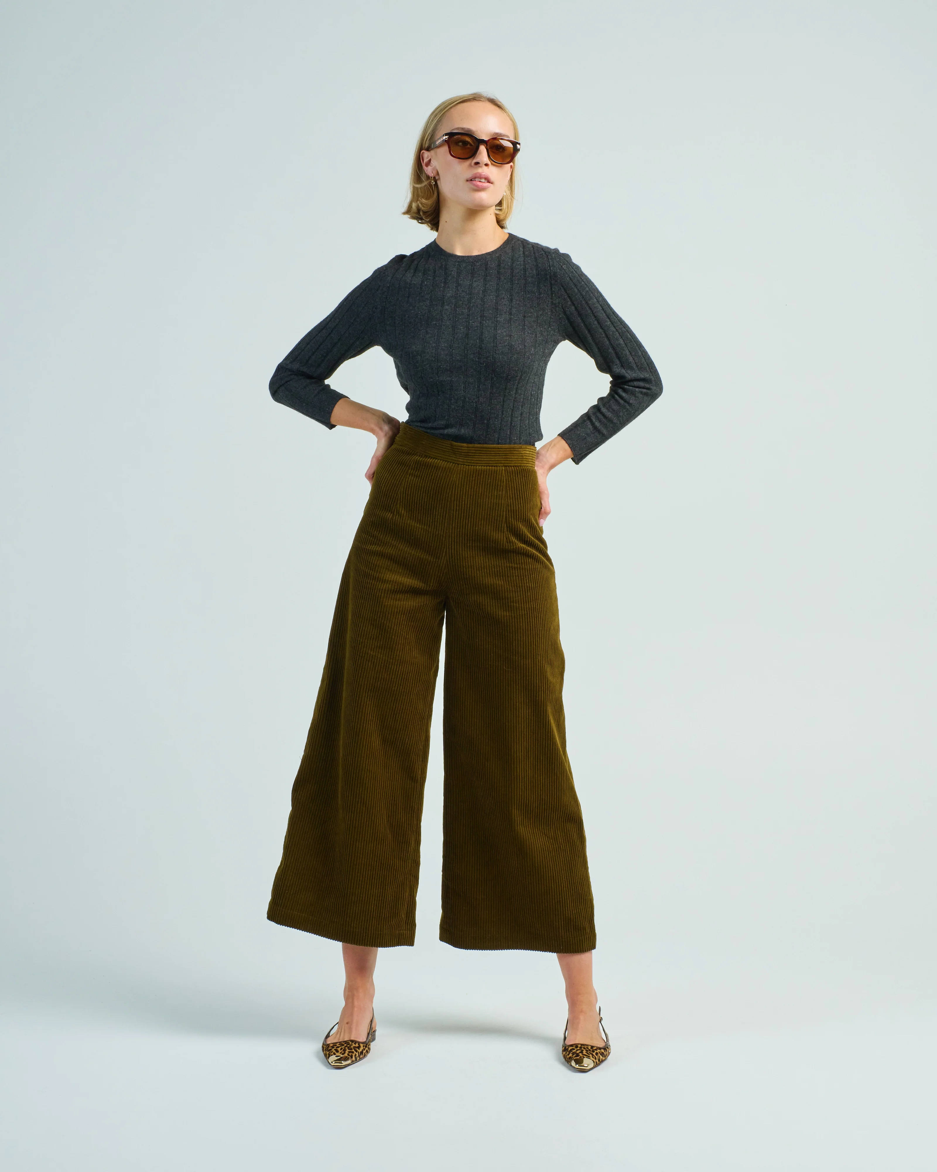 classic wide leg trouser - Image 2
