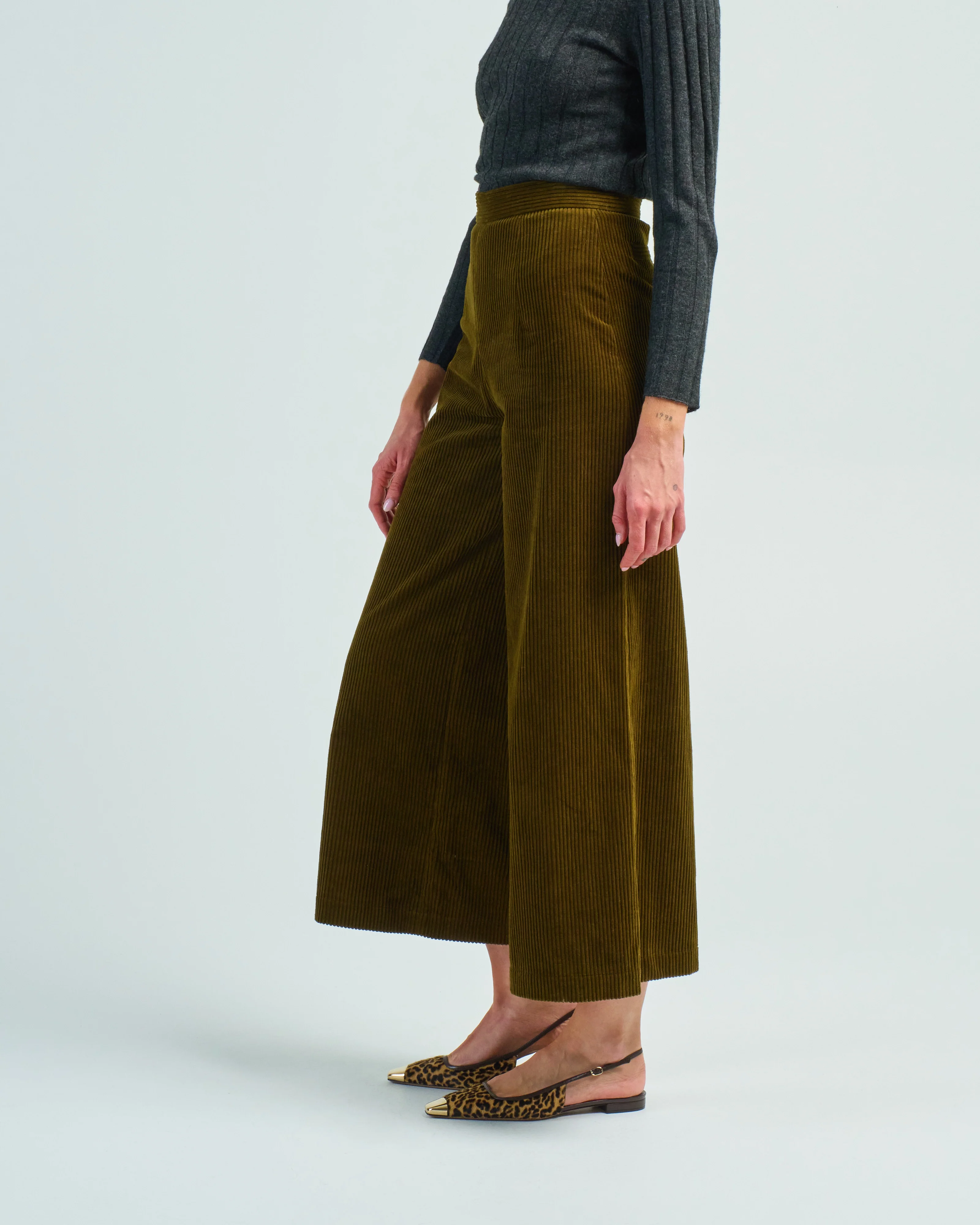 classic wide leg trouser - Image 3