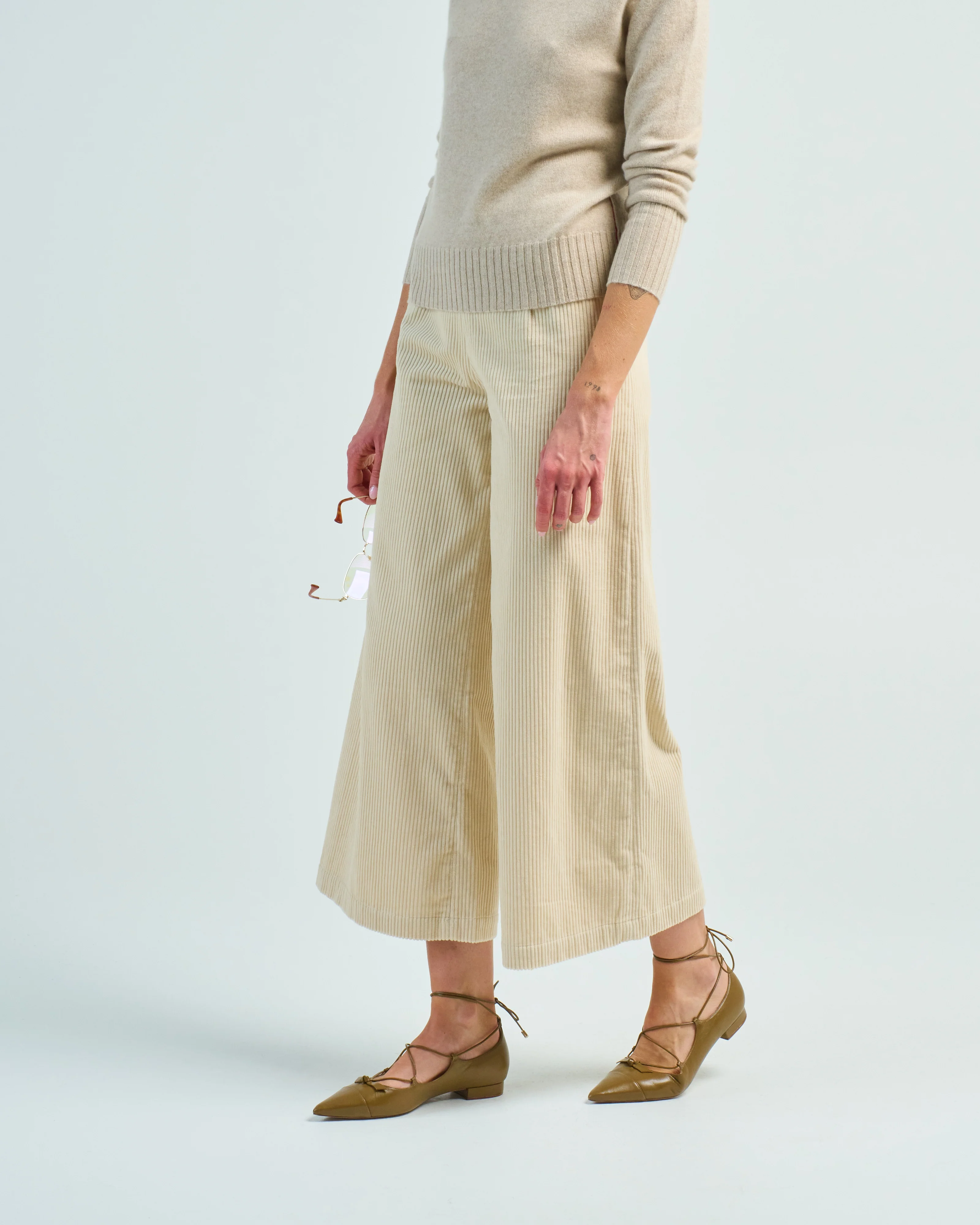 classic wide leg trouser - Image 3