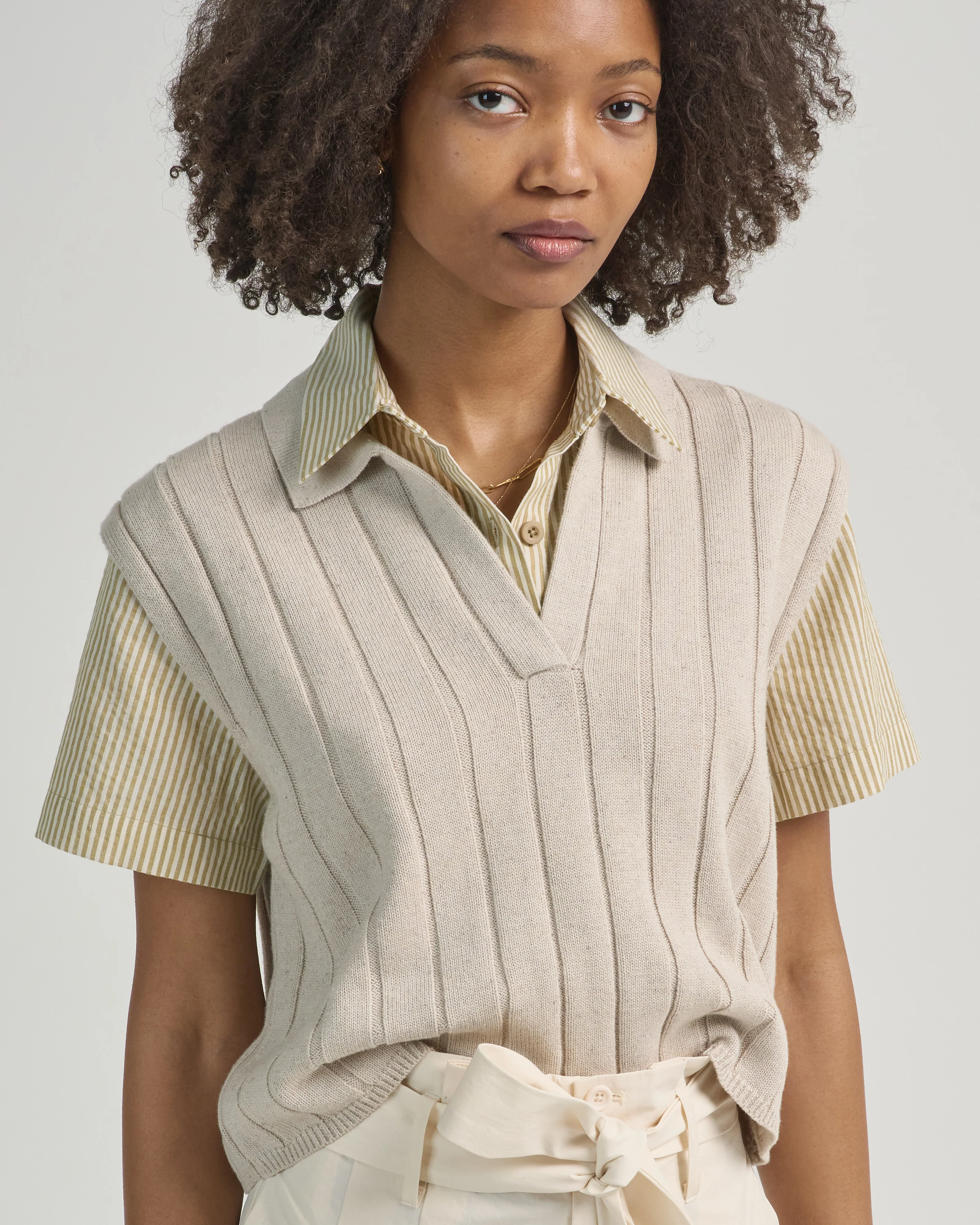 collared knit vest - Image 5