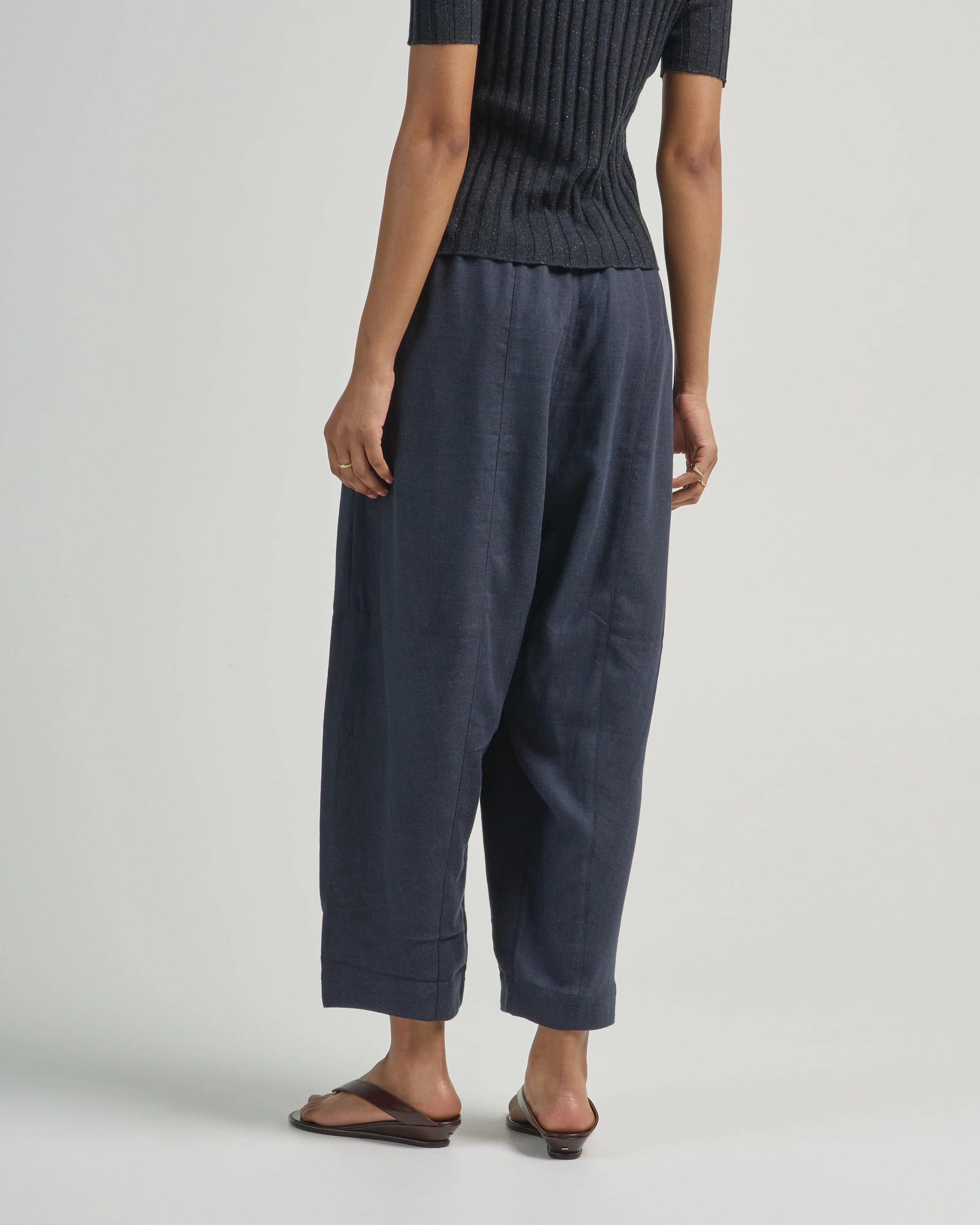 elastic panel barrel trouser - Image 4