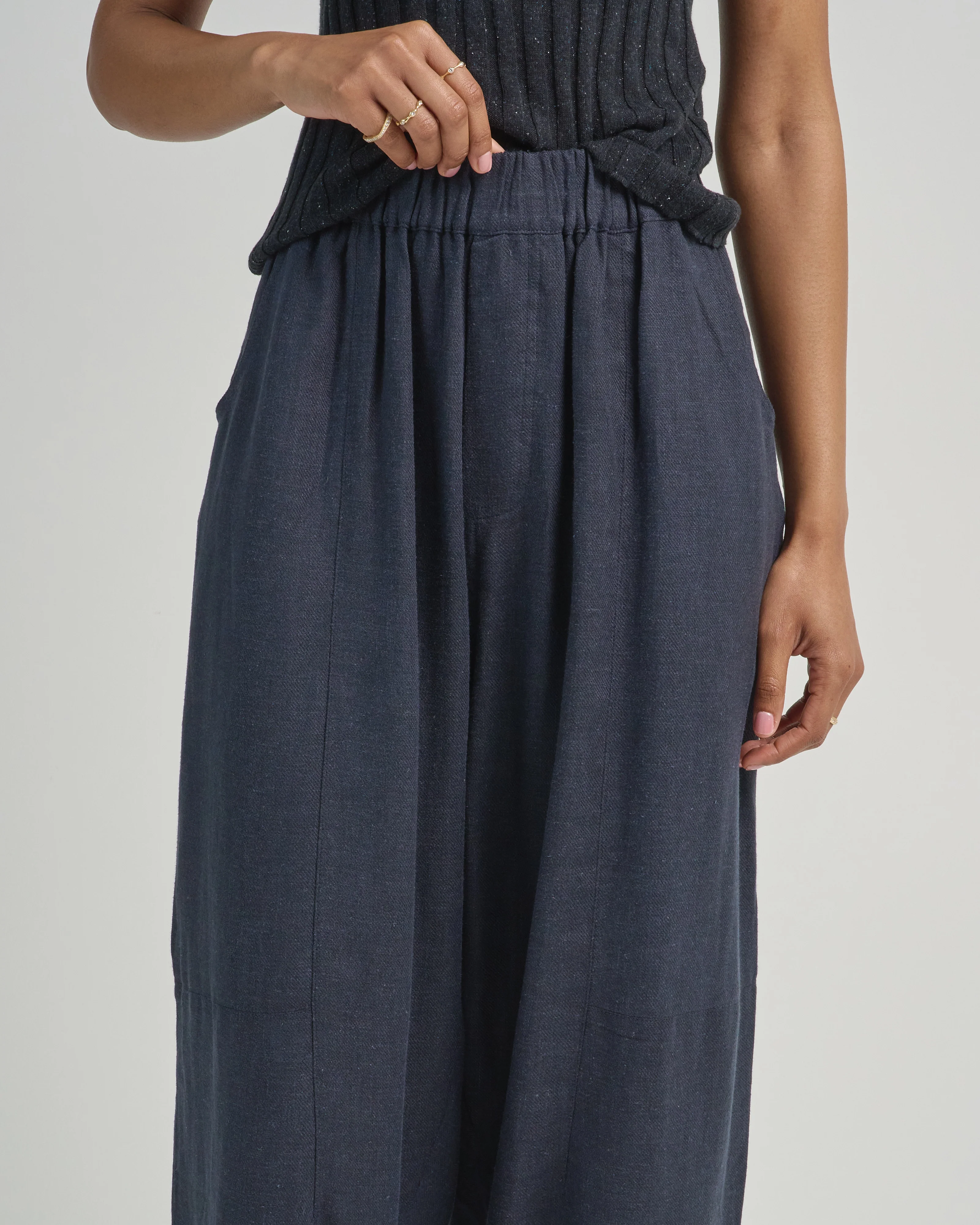 elastic panel barrel trouser - Image 5