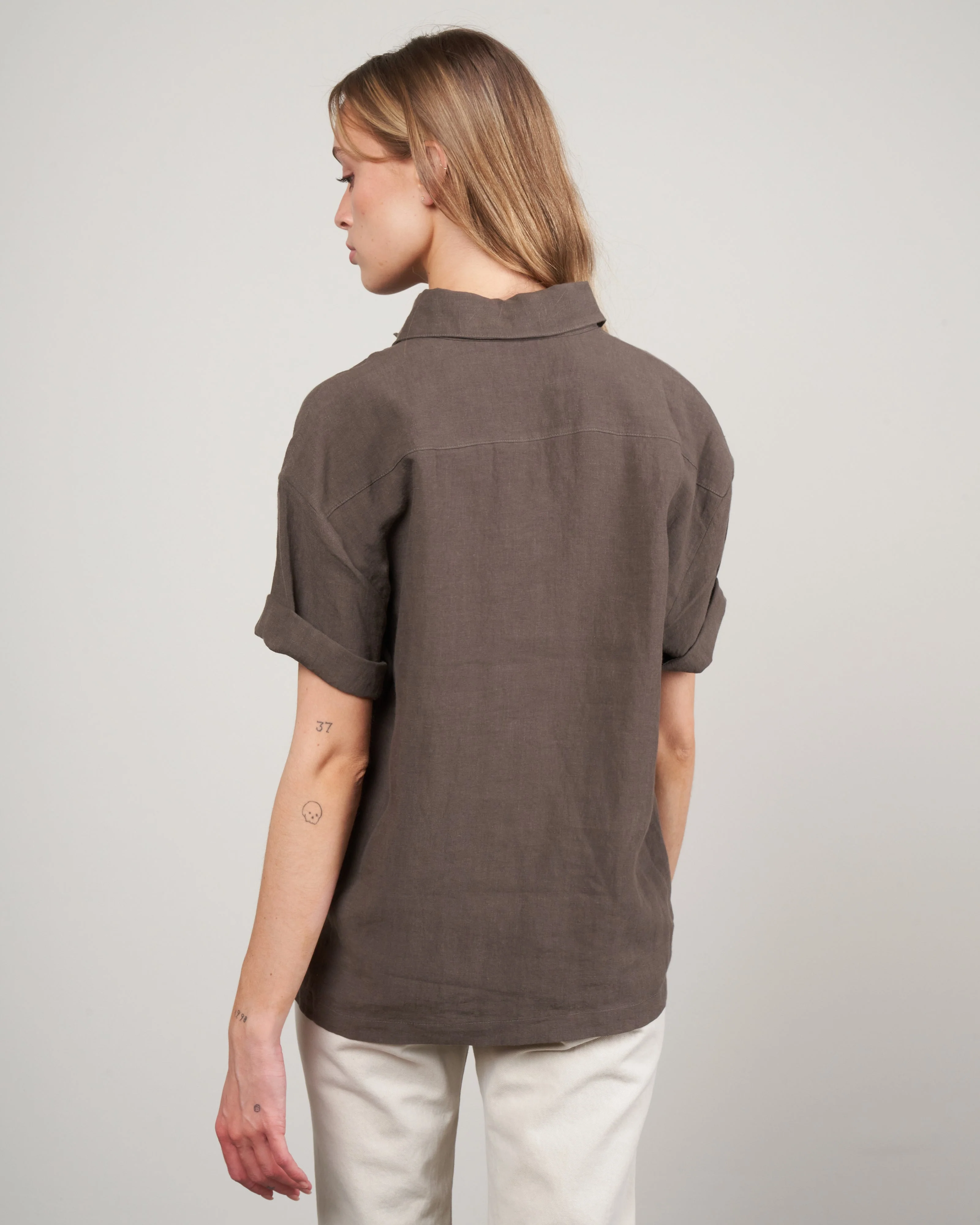 linen polo shirt - dark oak - Image 4