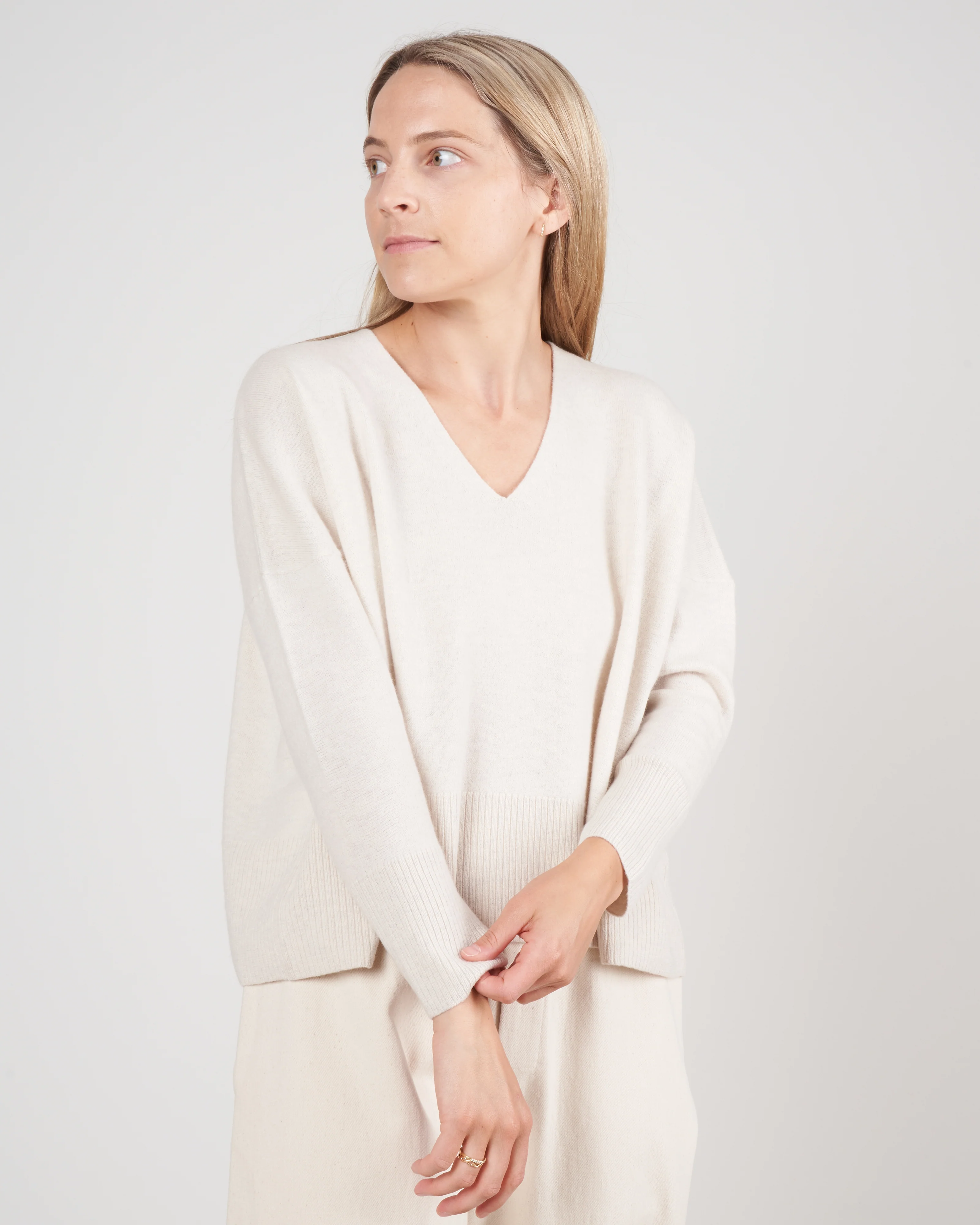 merino vneck sweater - off white