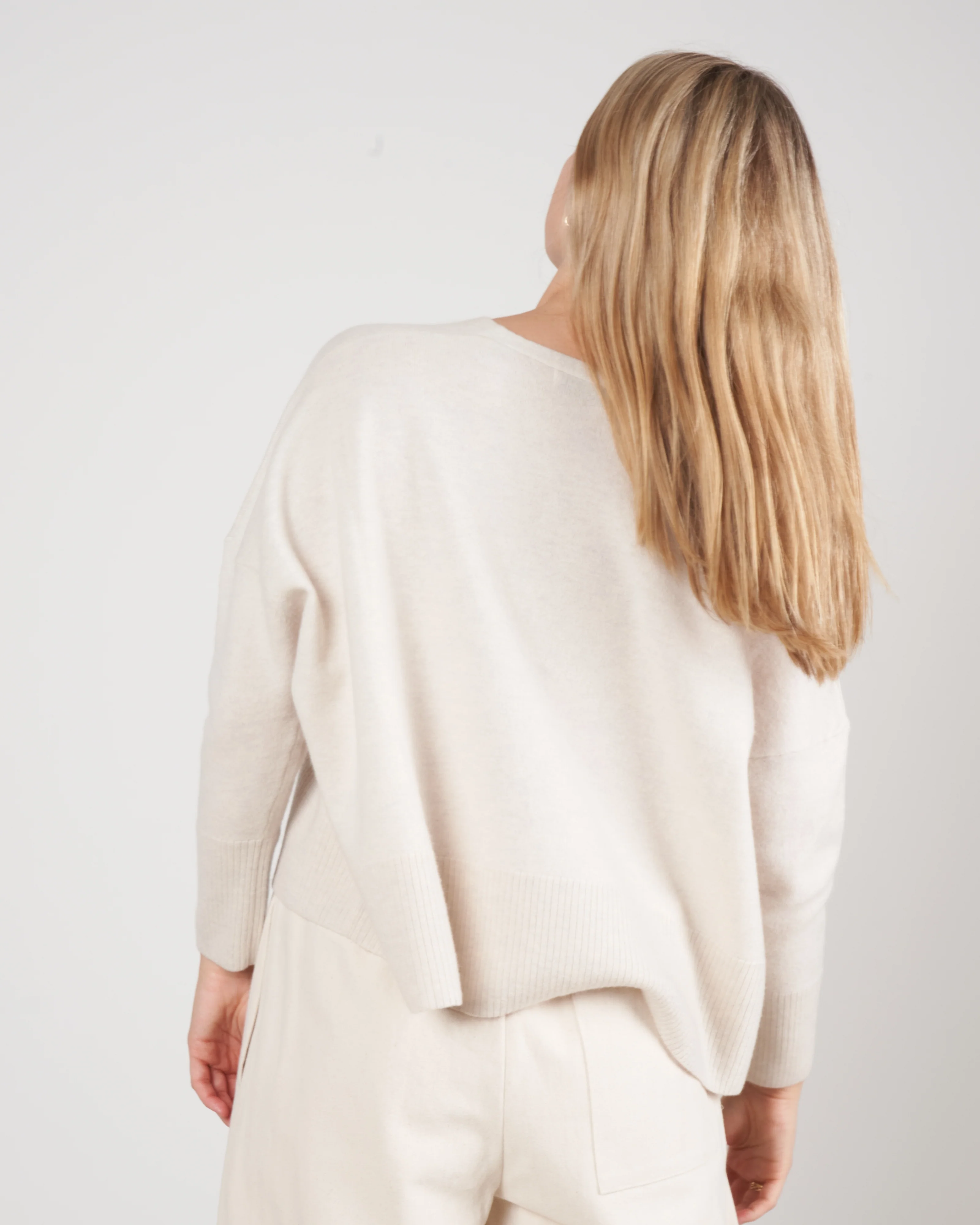 merino vneck sweater - off white - Image 5