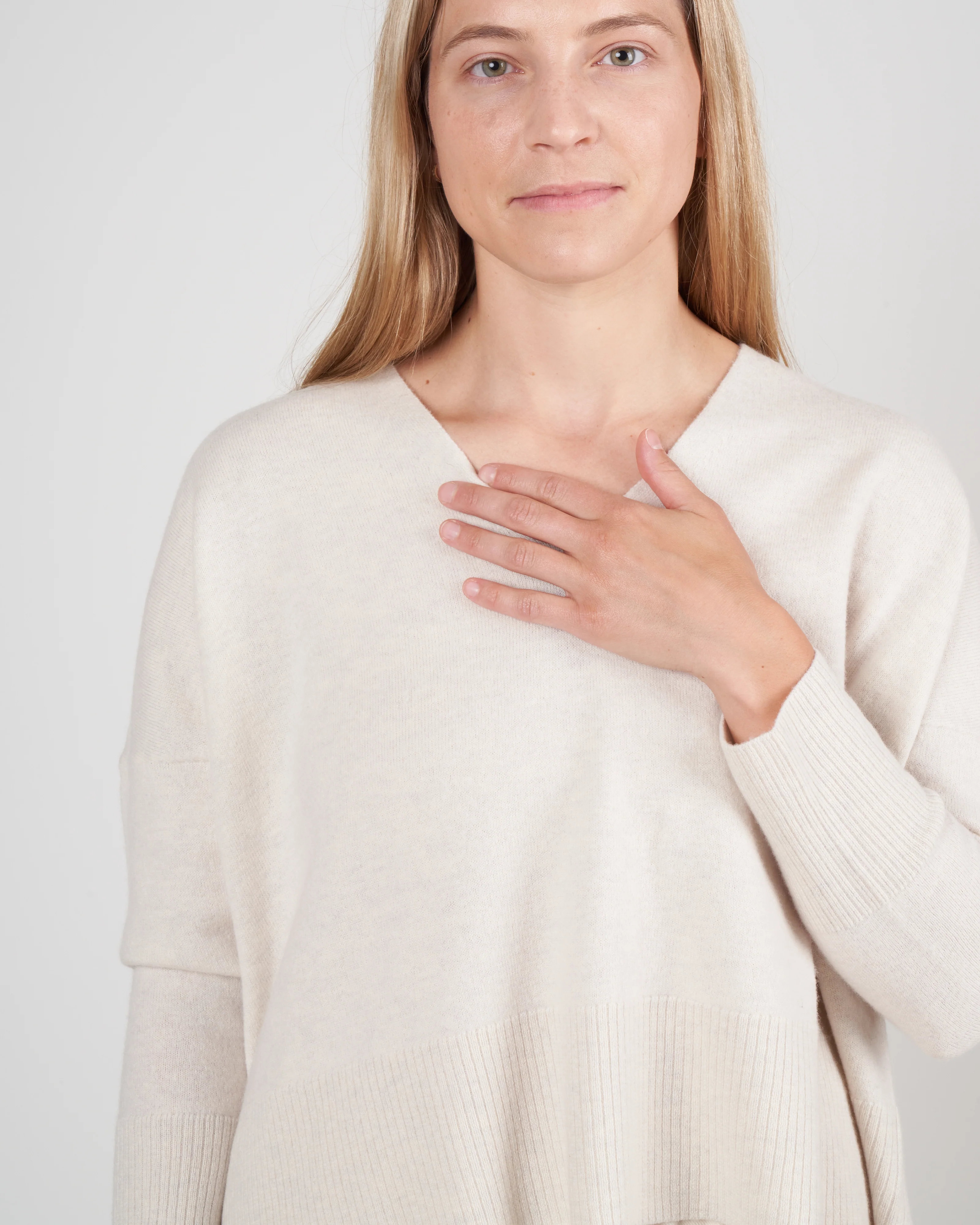 merino vneck sweater - off white - Image 6