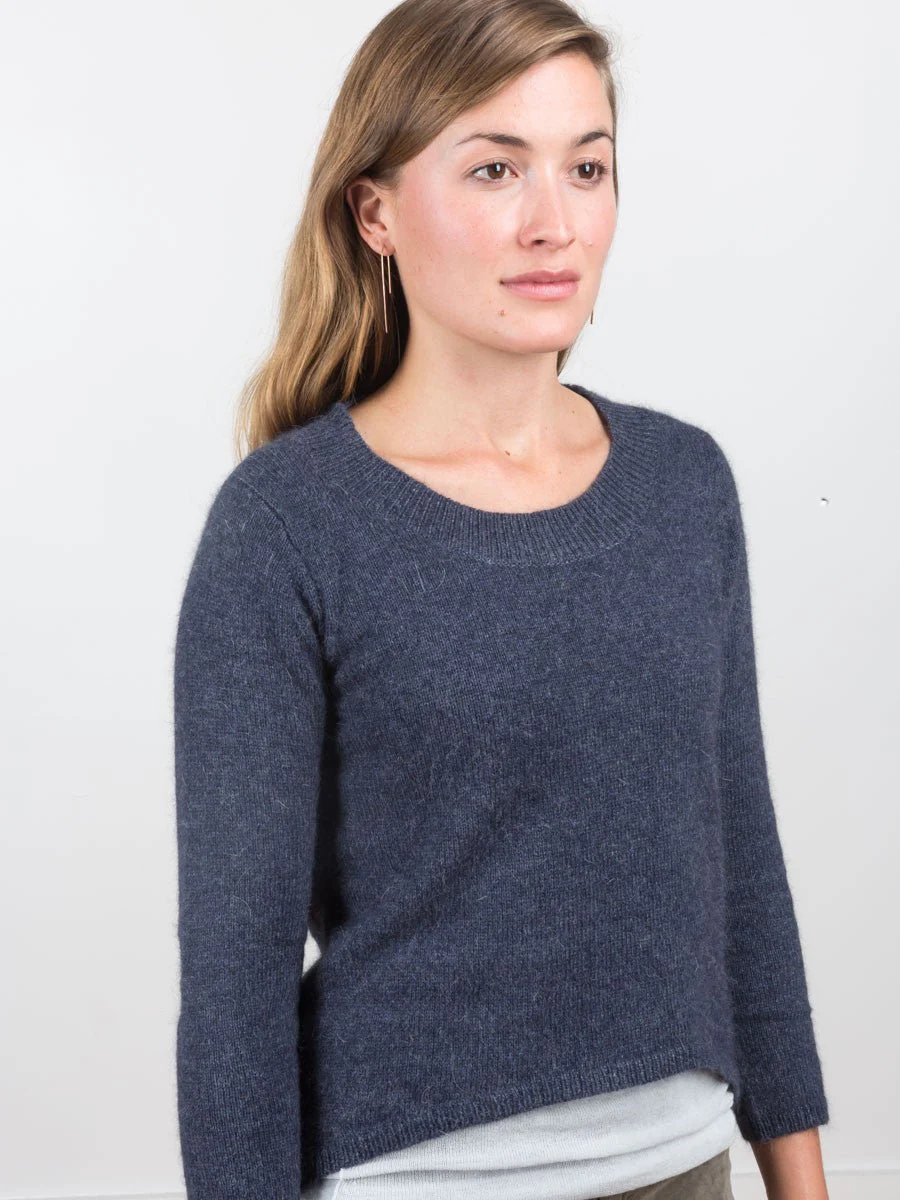 peephole sweater - Image 4