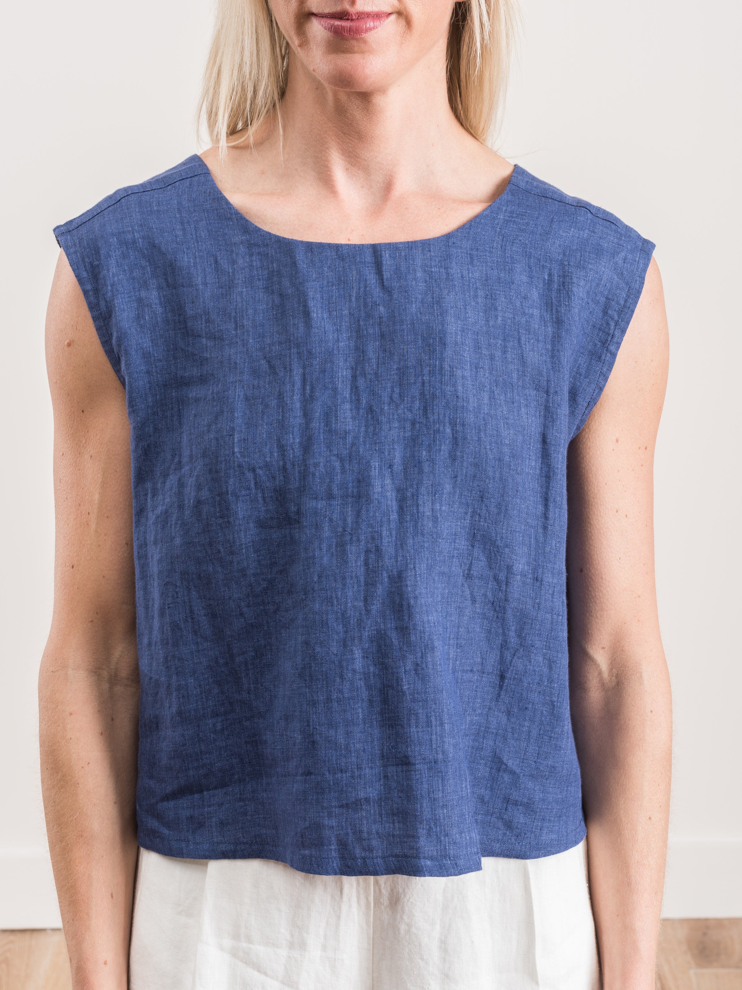 linen reversible top - indigo - Image 2