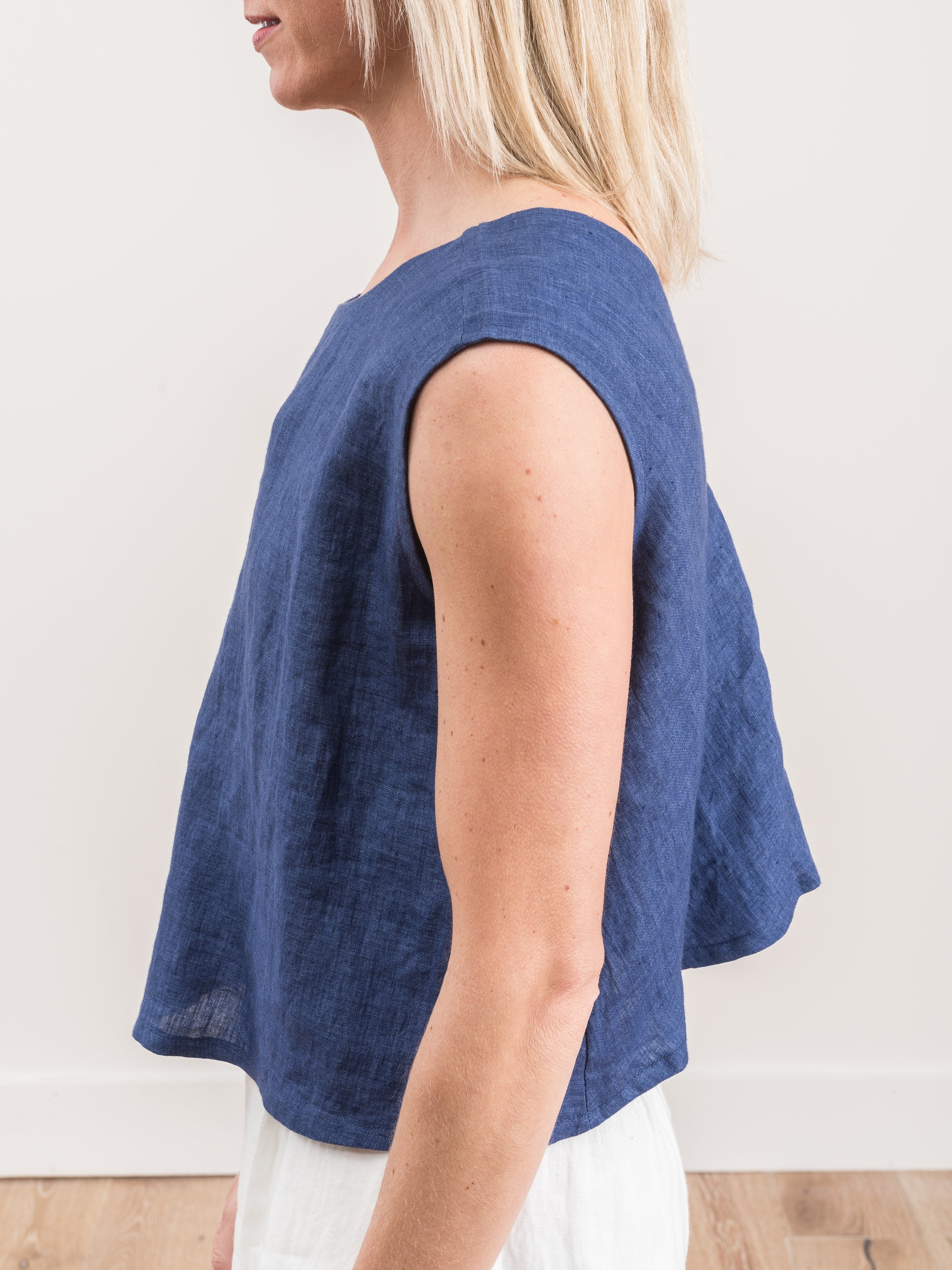 linen reversible top - indigo - Image 3