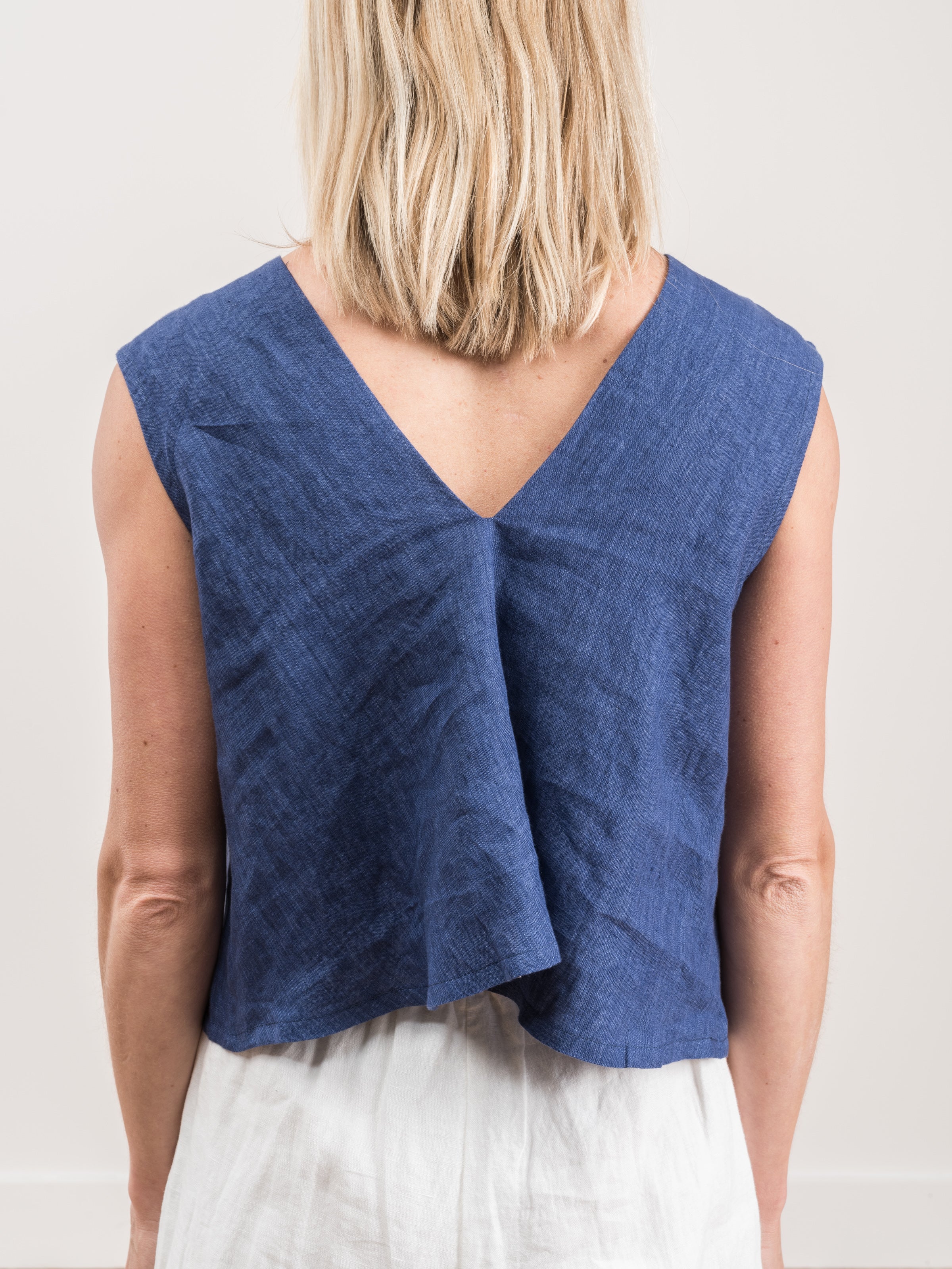 linen reversible top - indigo - Image 4