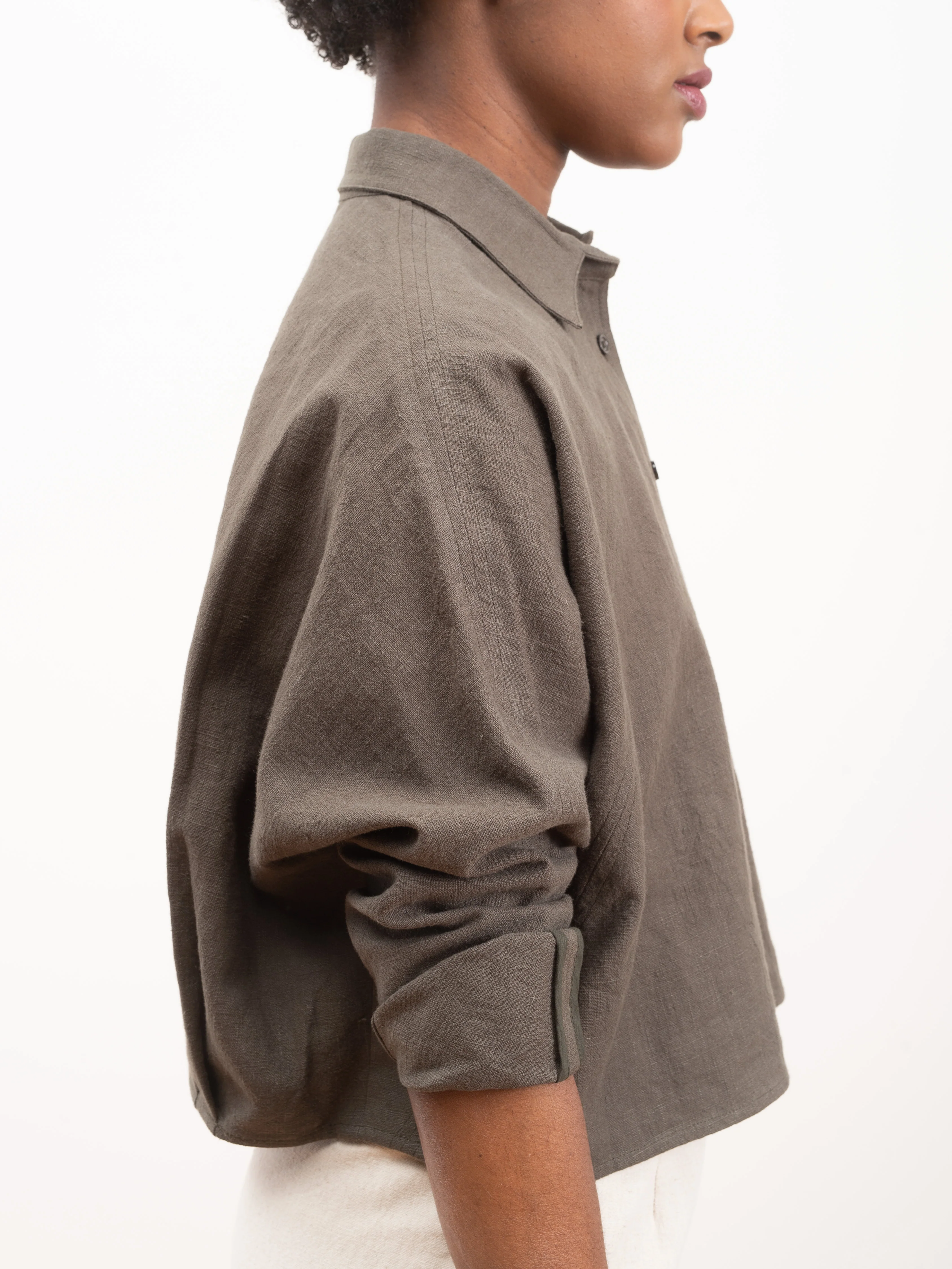signature 3/4 crop shirt - olive - Image 3