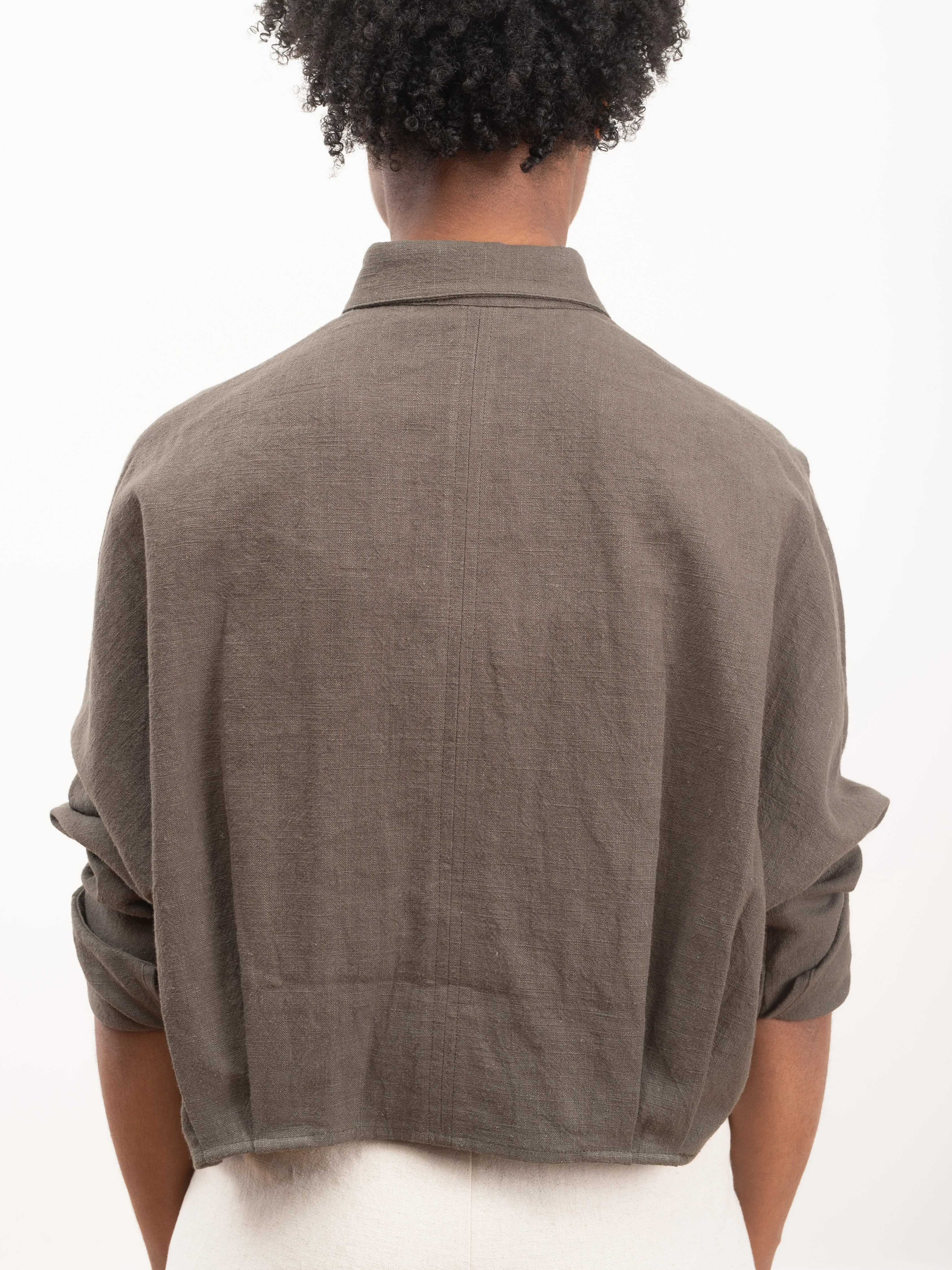 signature 3/4 crop shirt - olive - Image 4