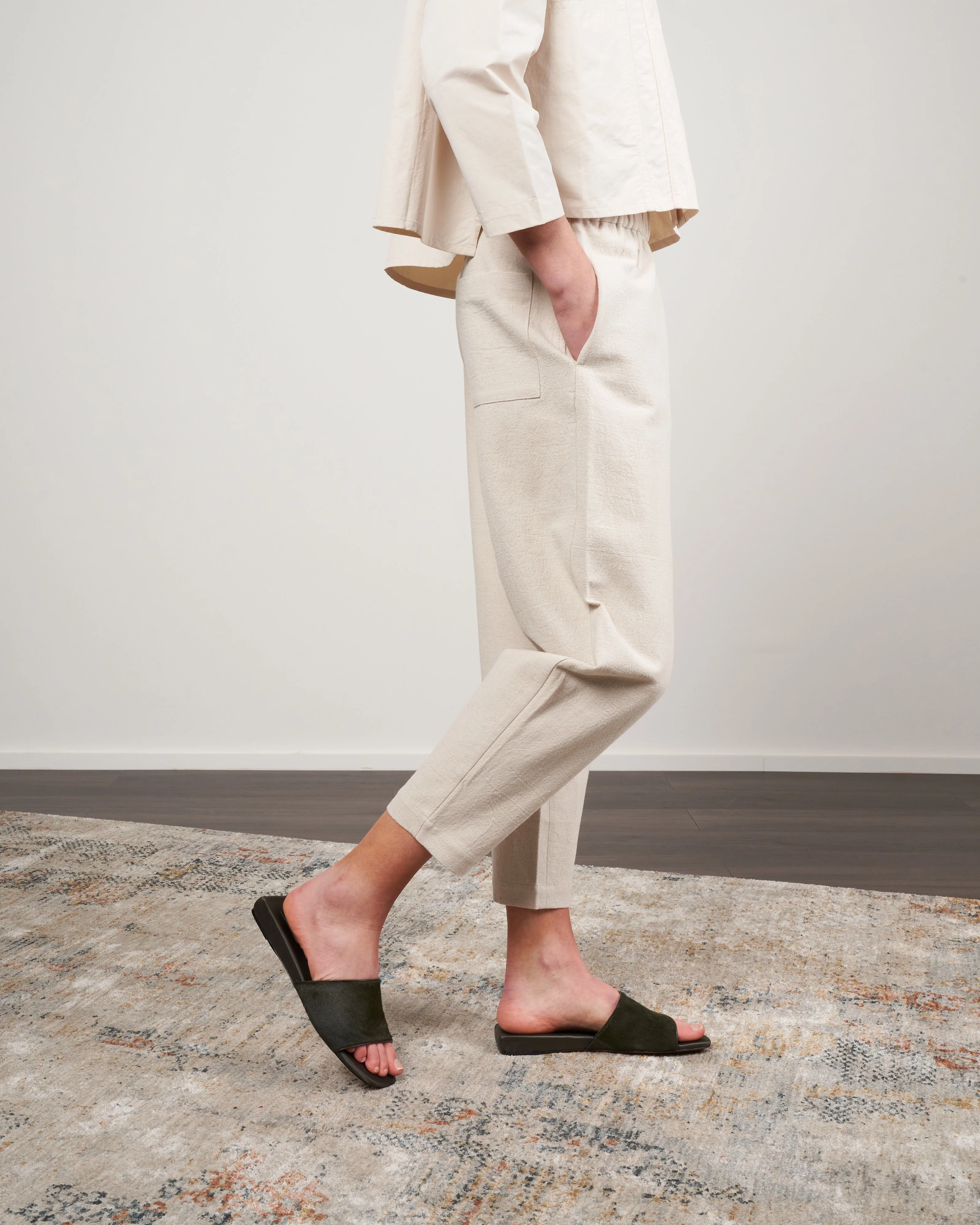 signature elastic unisex pant - oatmeal - Image 3