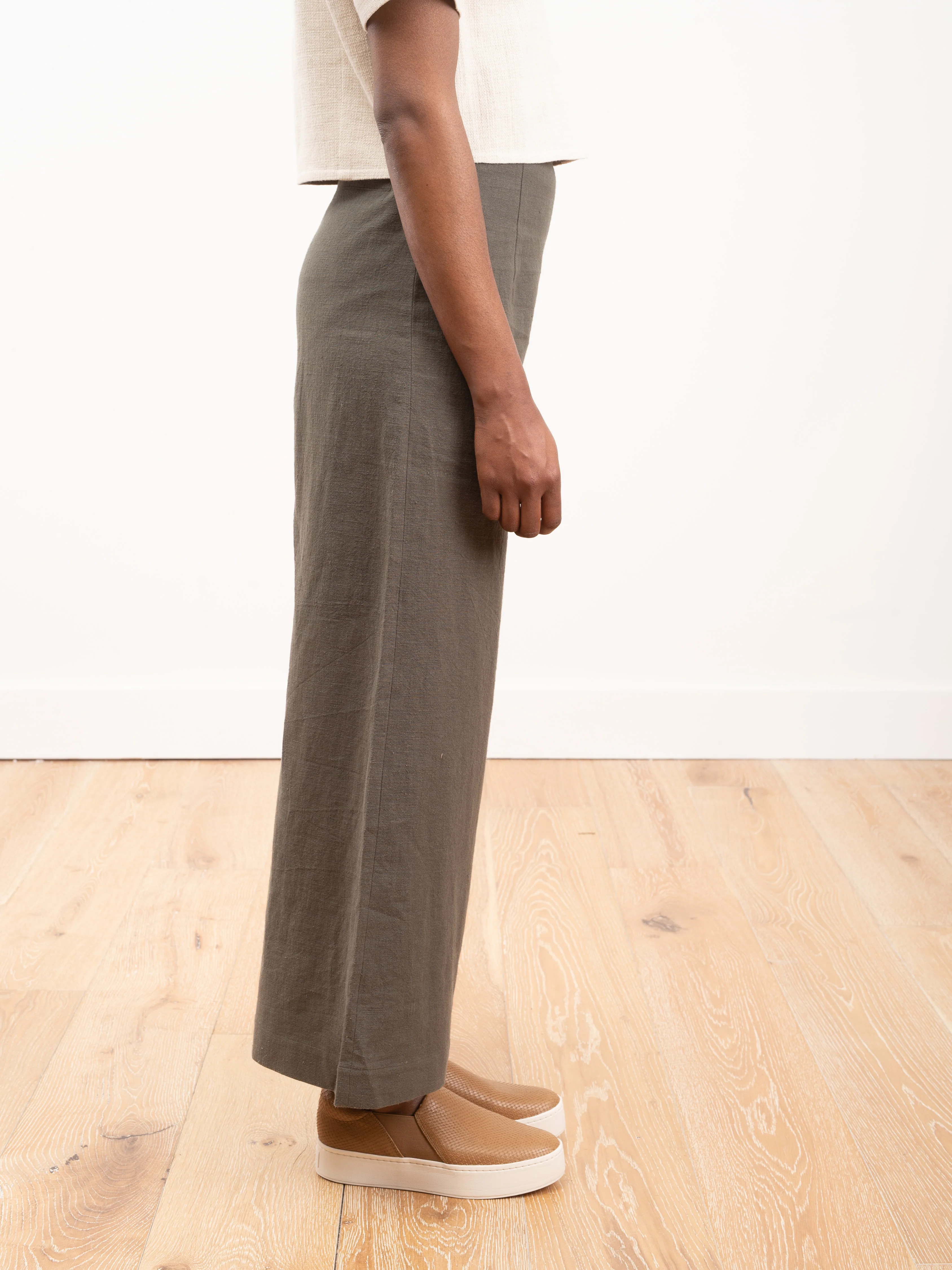 signature wide leg trouser - olive - Image 3