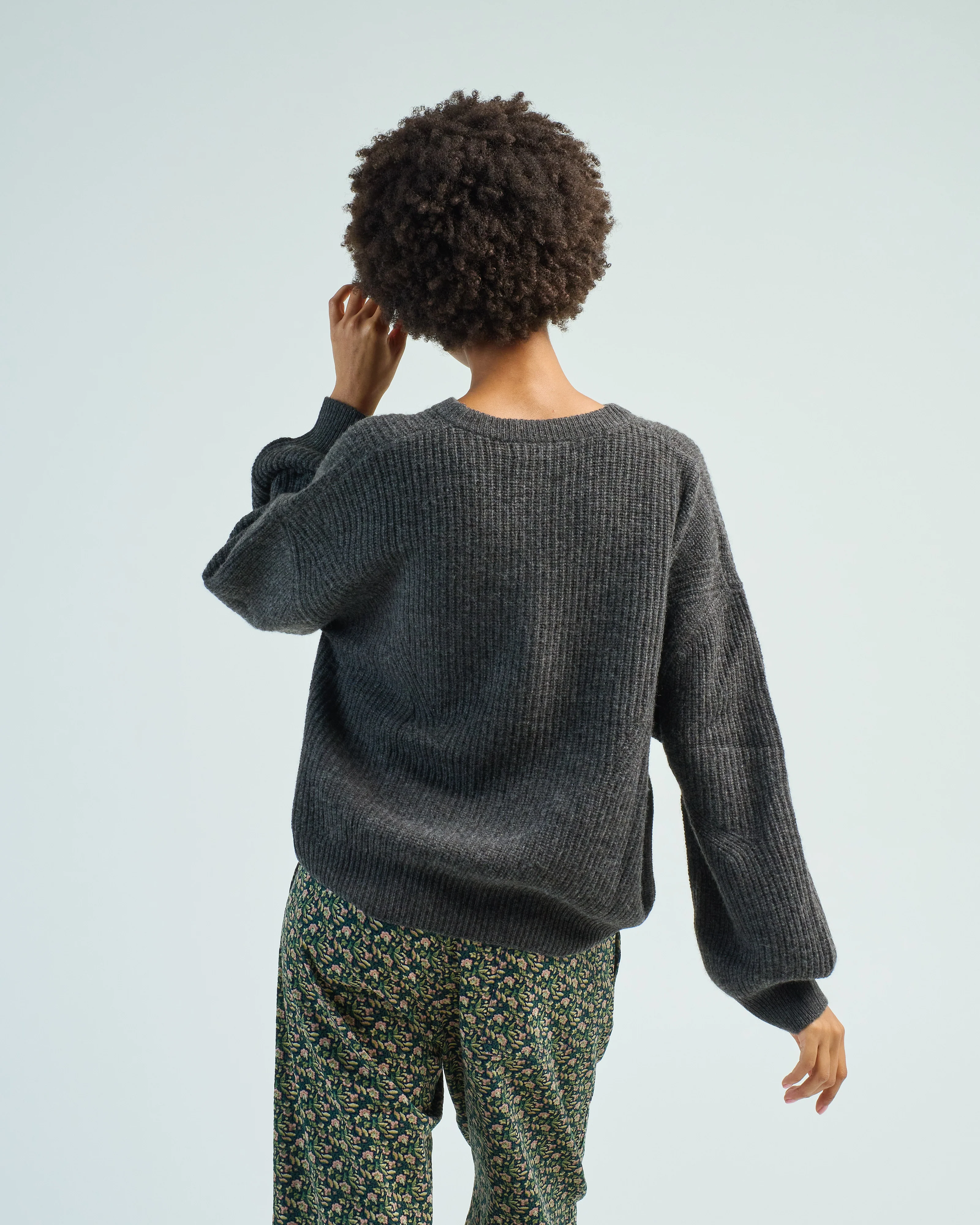 signature yak poet sweater - Image 4
