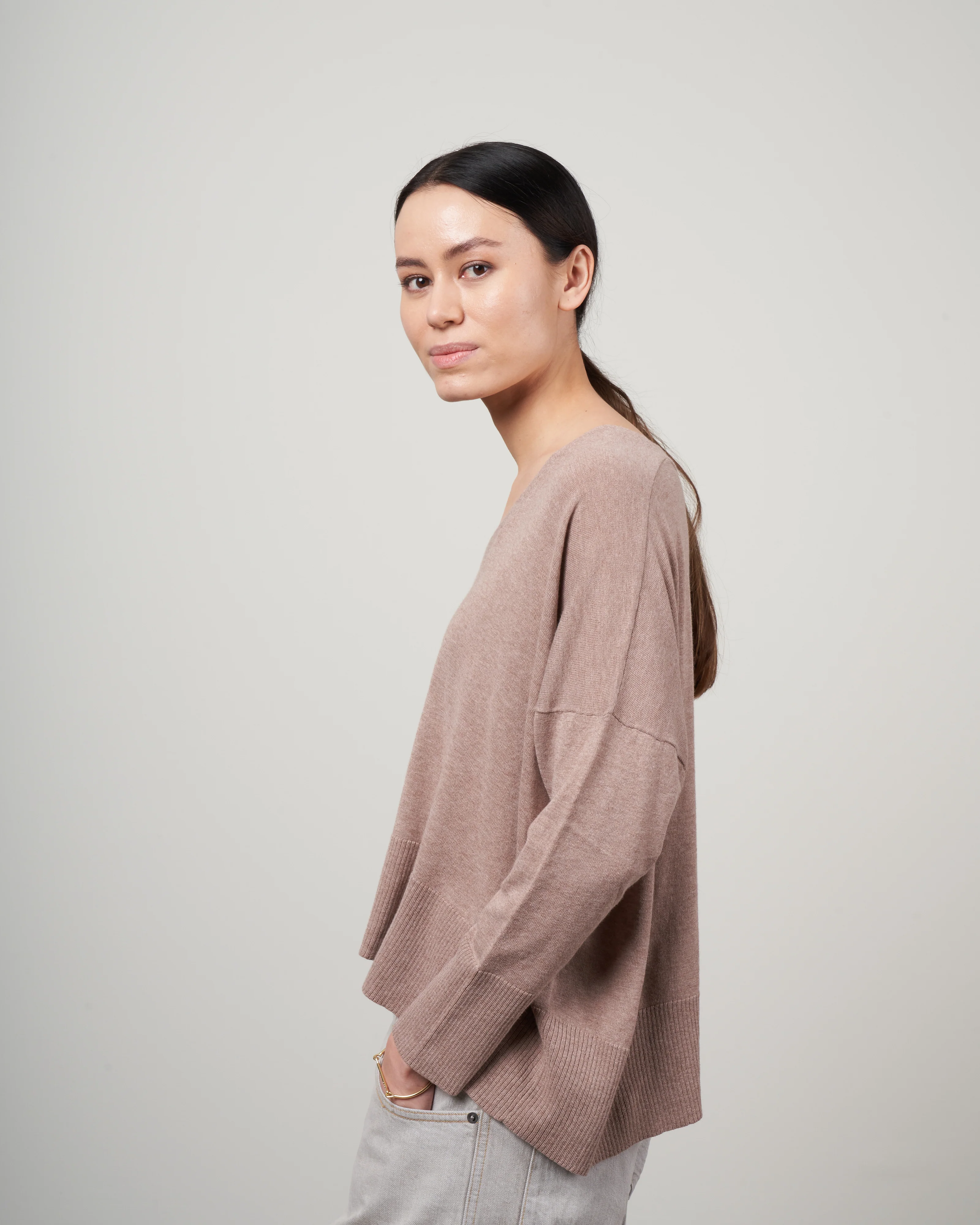 summer vneck sweater - dove - Image 3