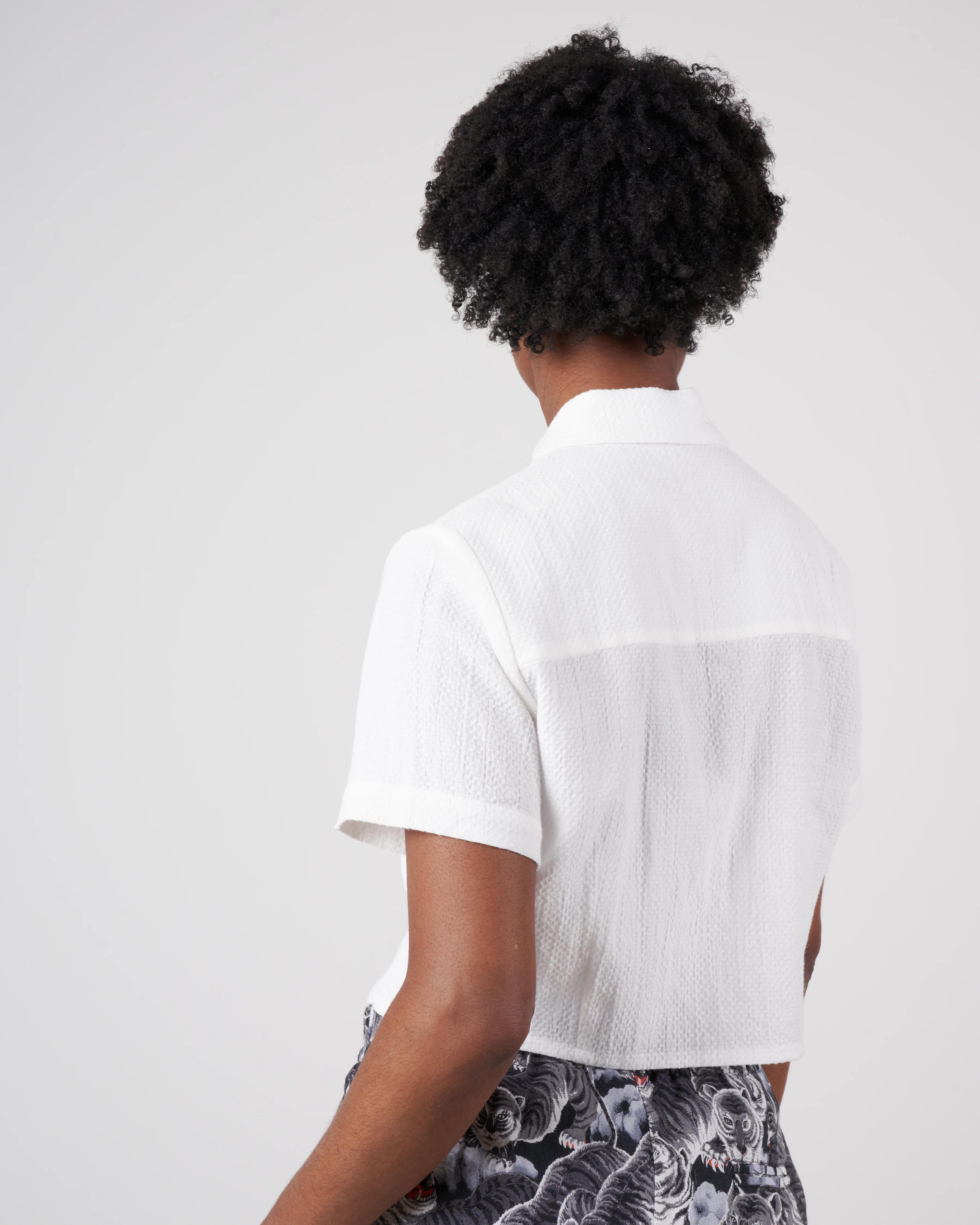 textured cropped button down - off white - Image 2