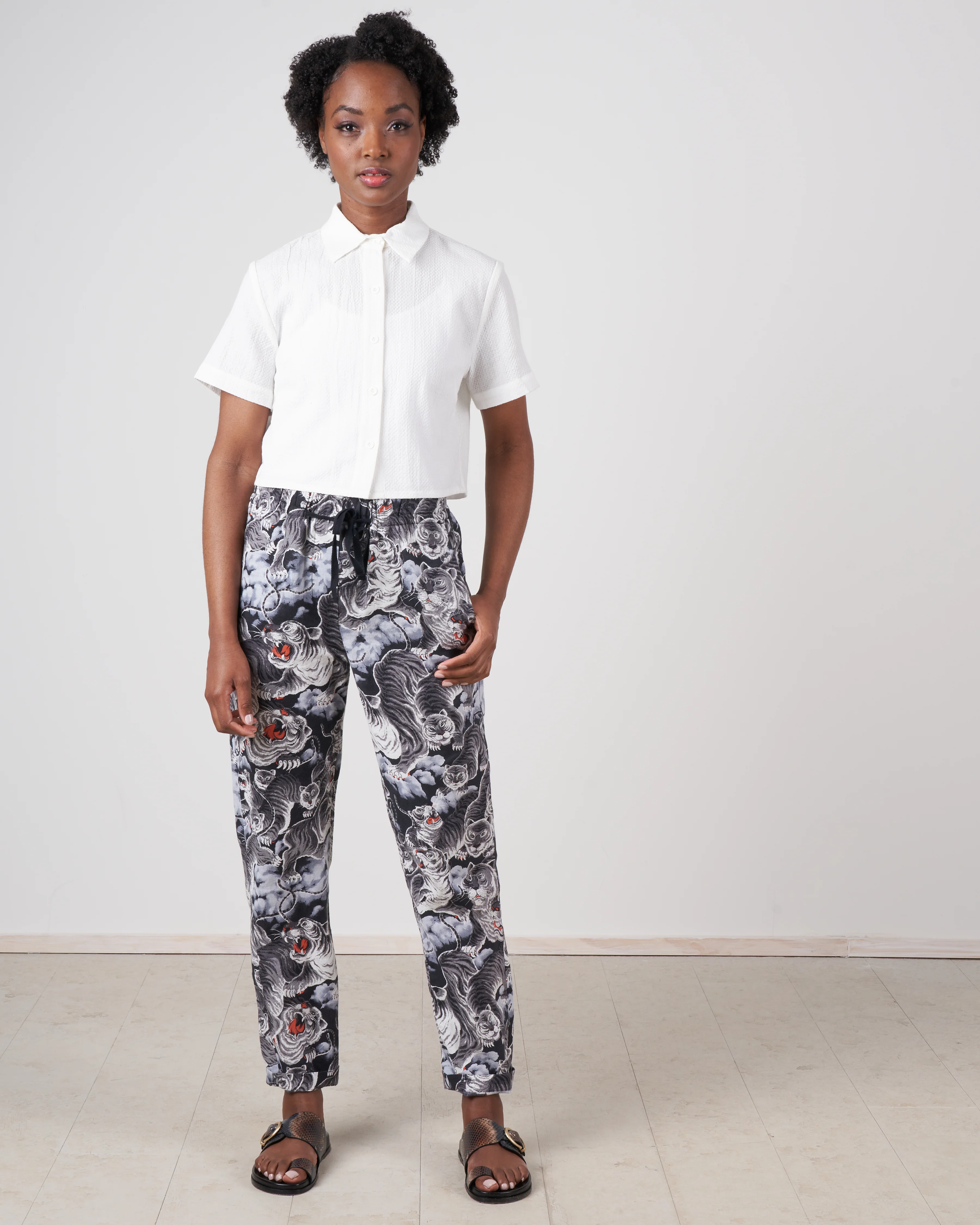 textured cropped button down - off white - Image 5