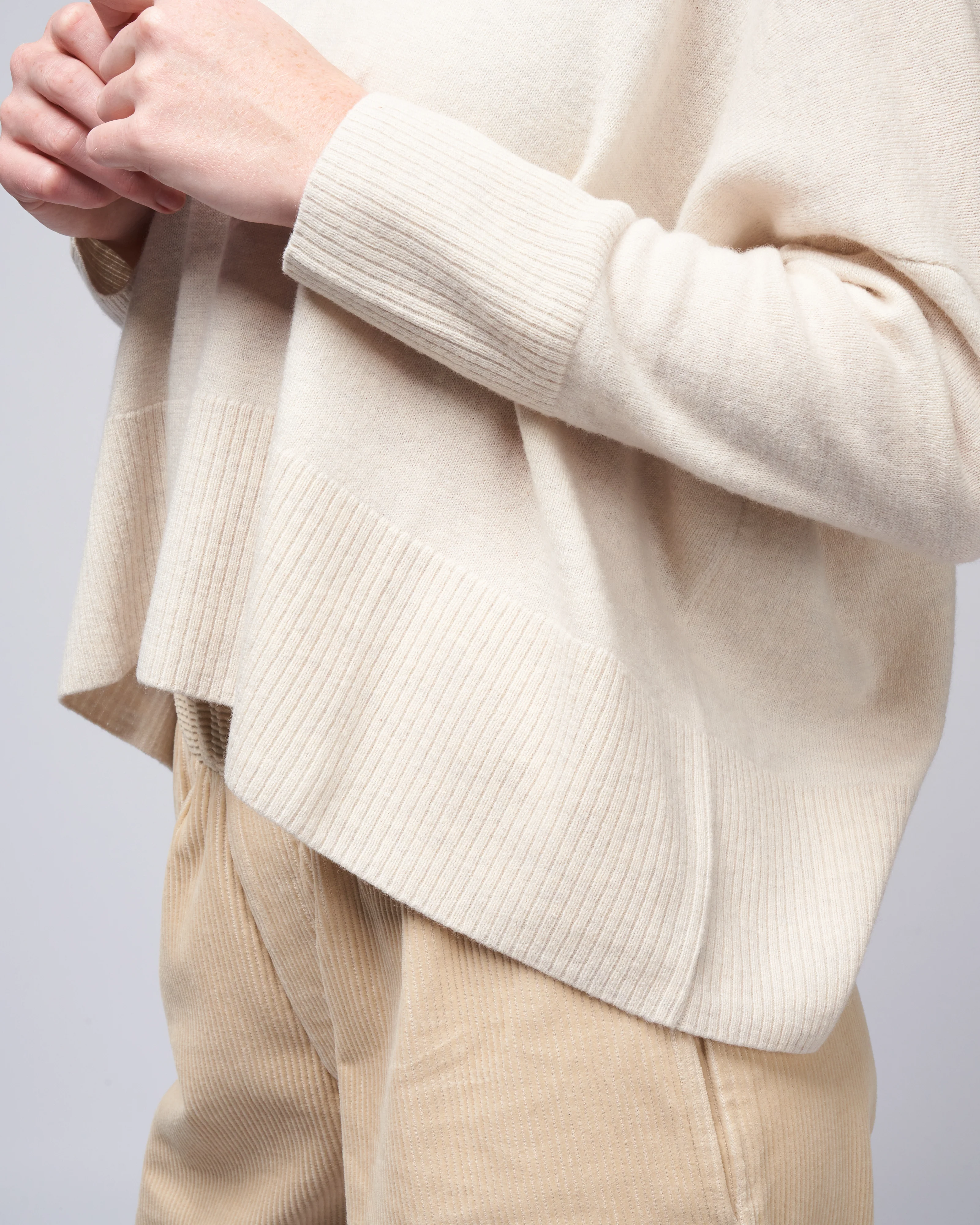 v-neck sweater - off-white - Image 5