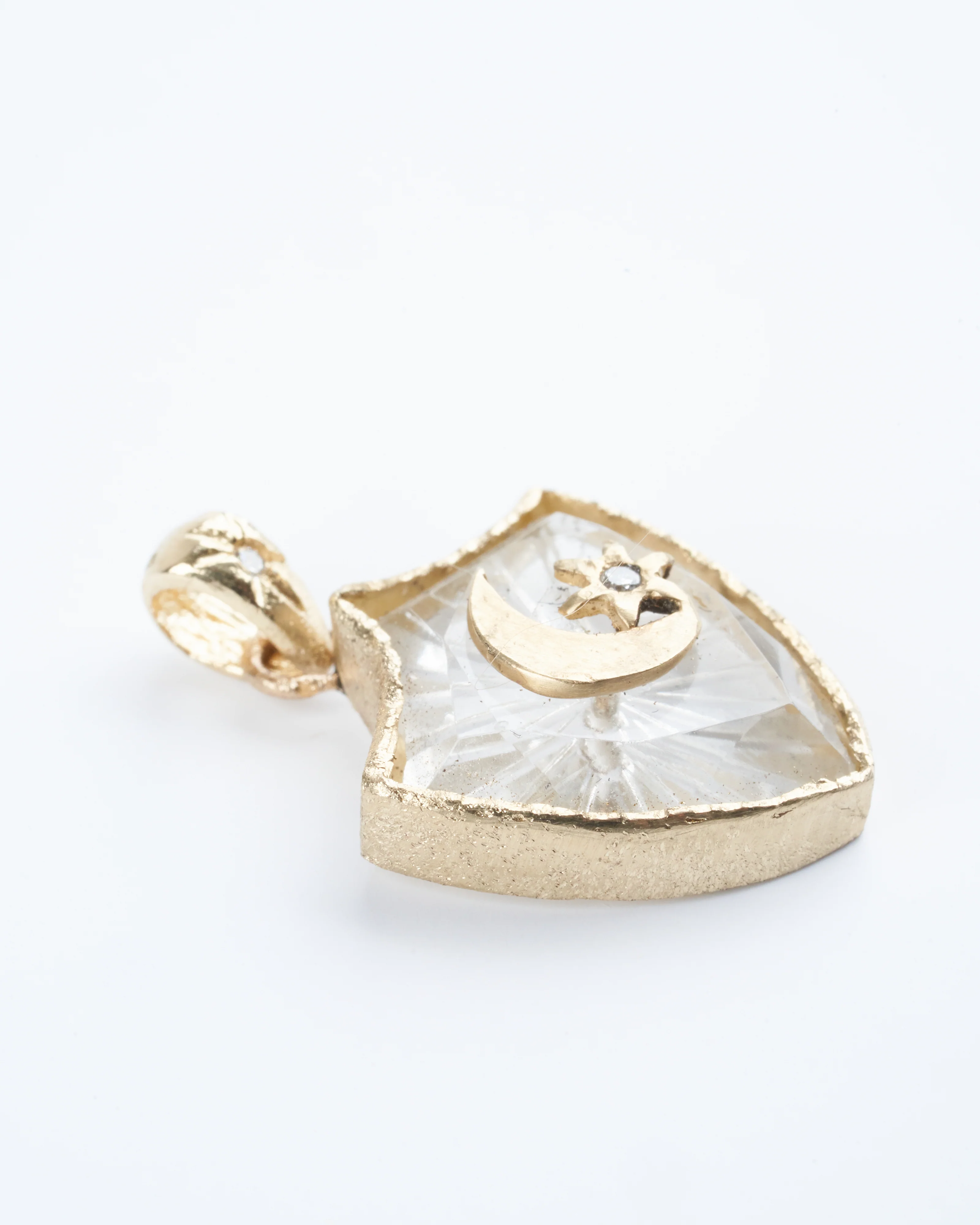 crescent star small shield amulet - 14k yellow gold - Image 2