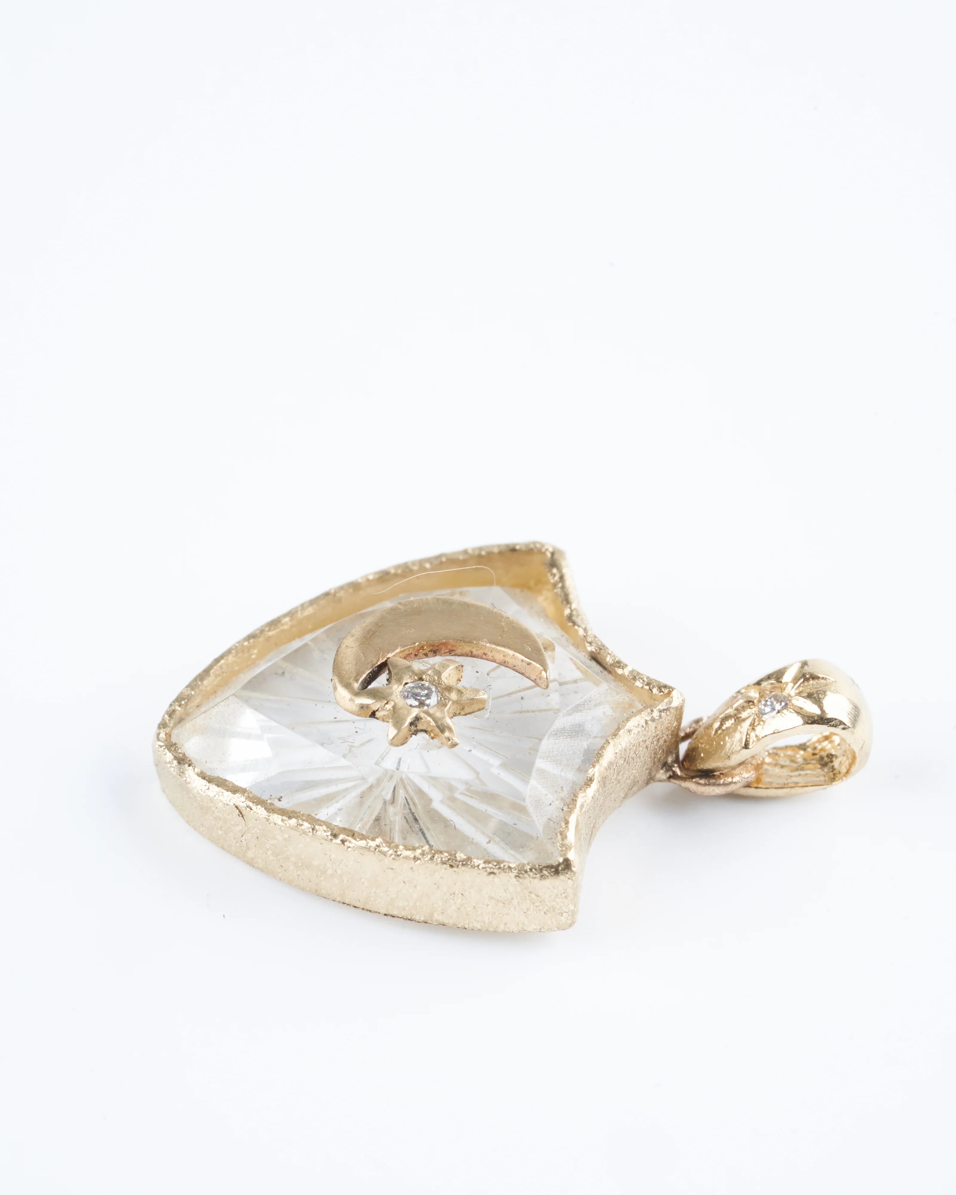 crescent star small shield amulet - 14k yellow gold - Image 4