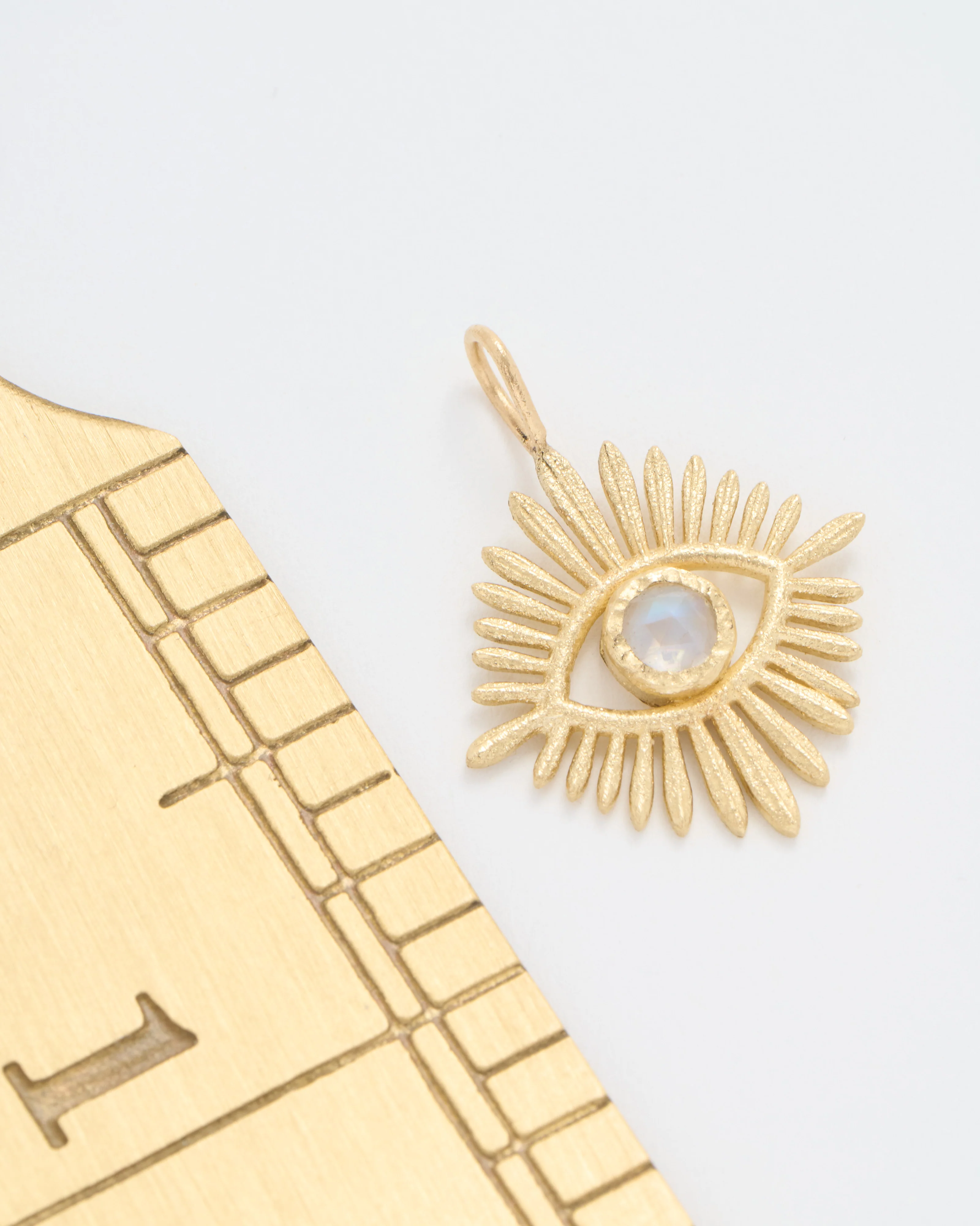 luminous moonstone eye pendant - Image 5