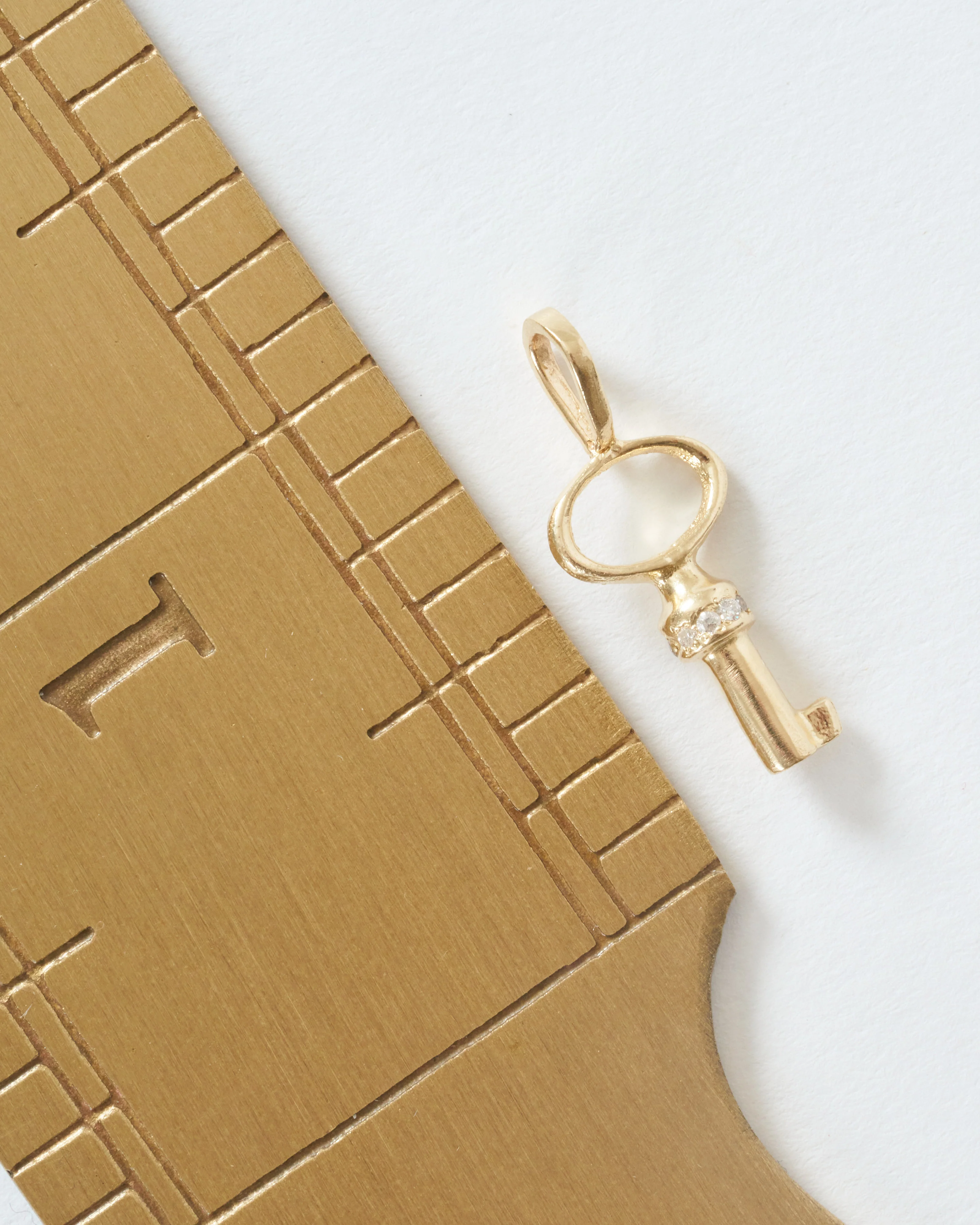oval key charm - Image 5