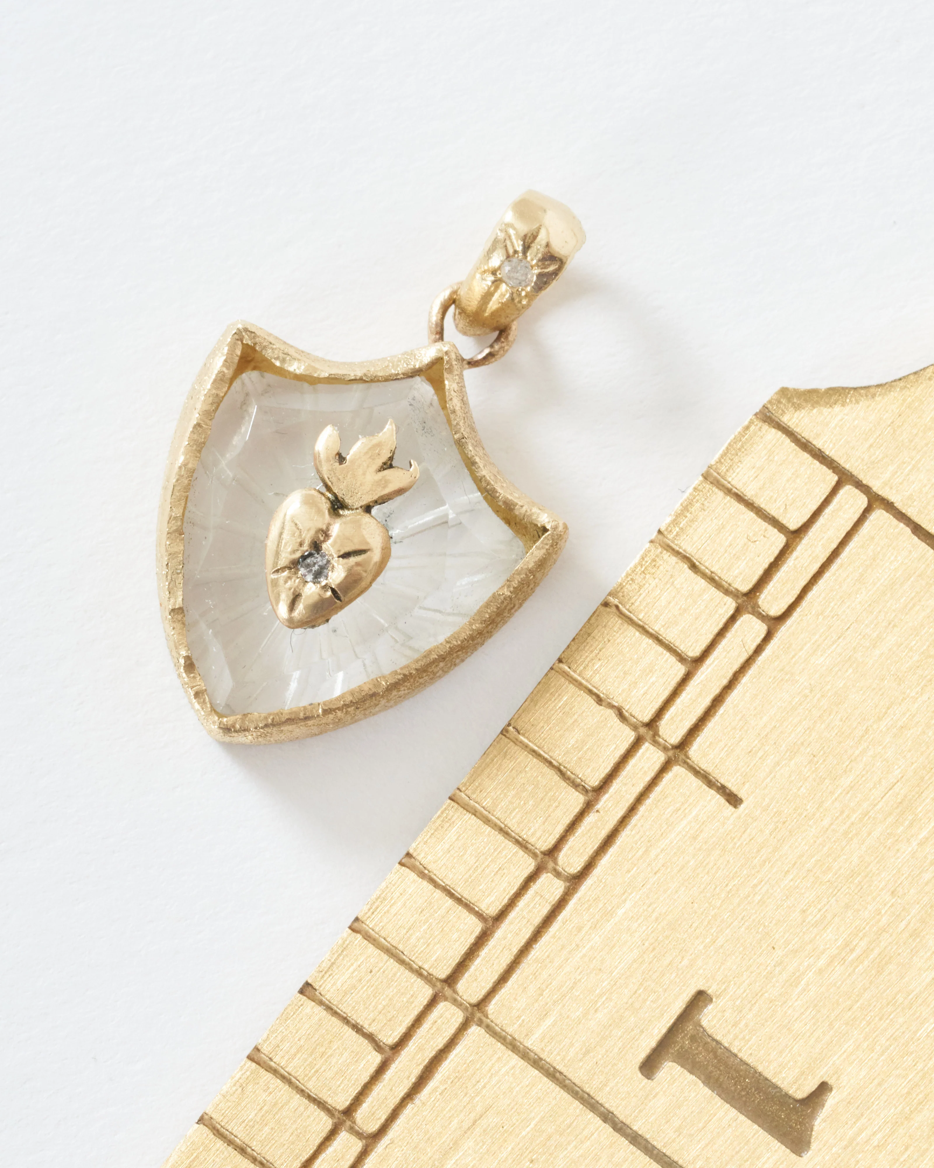 sacred heart small shield amulet - Image 5