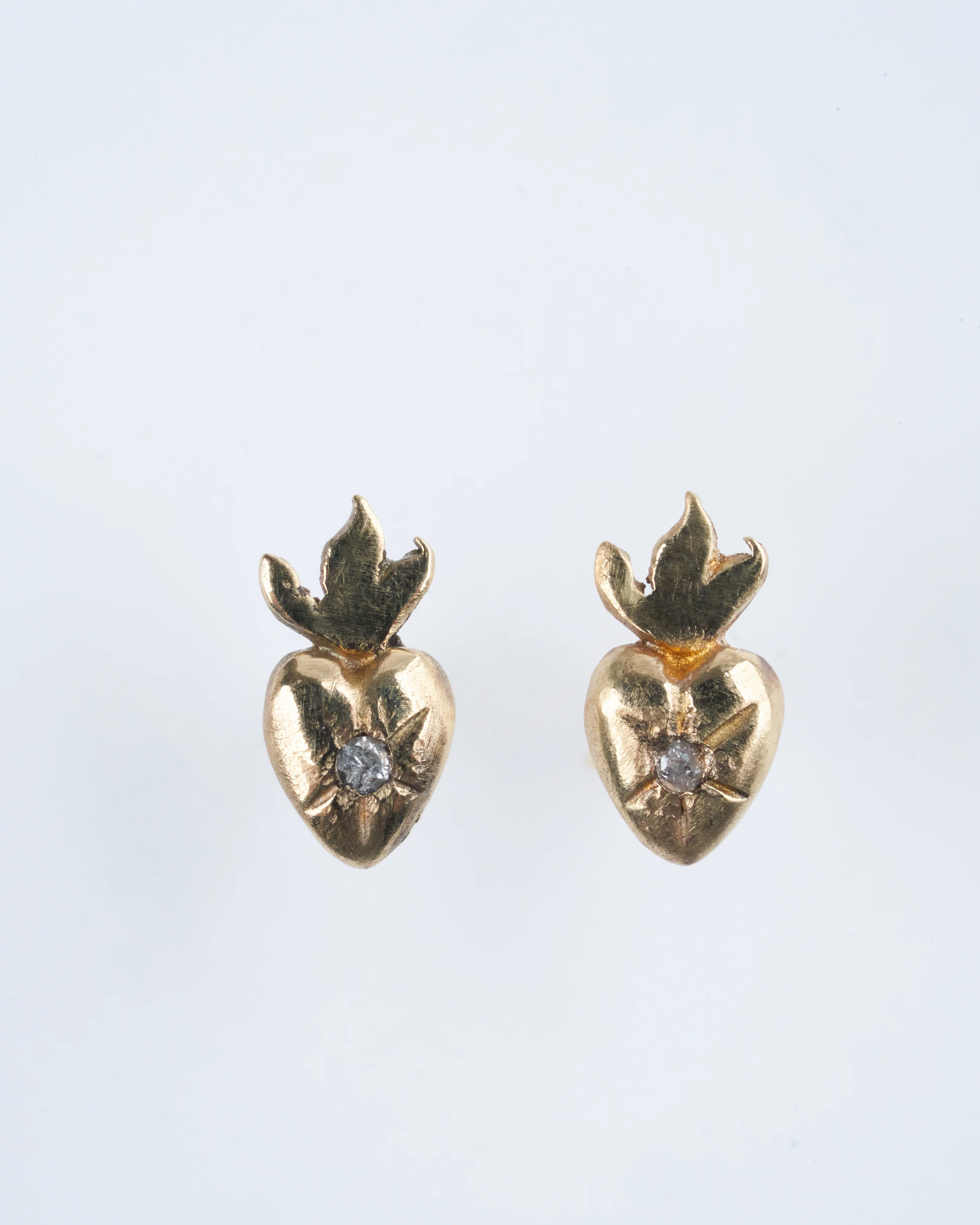 sacred heart studs - 14k yellow gold - Image 2