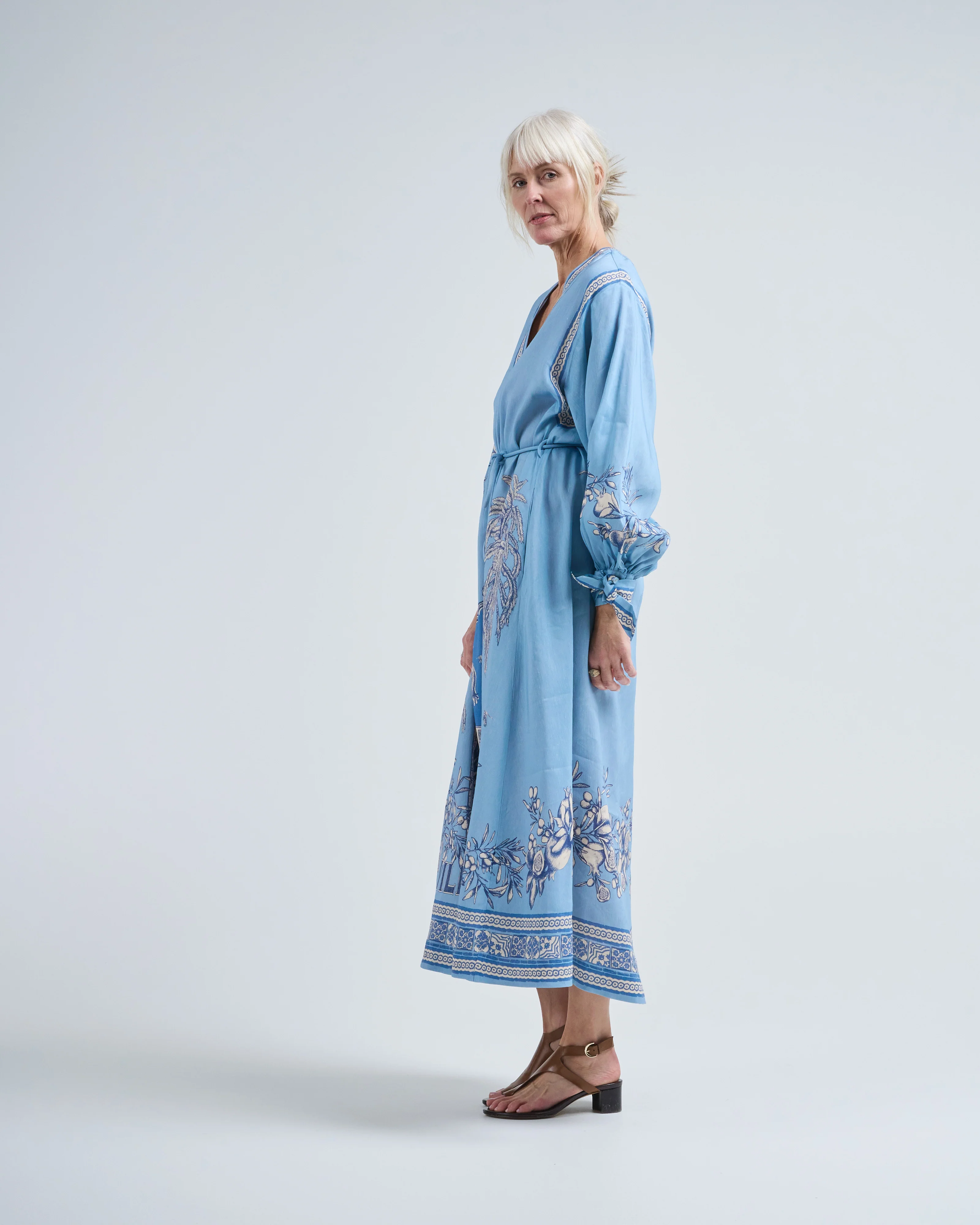 villa romantica holiday midi dress - Image 3