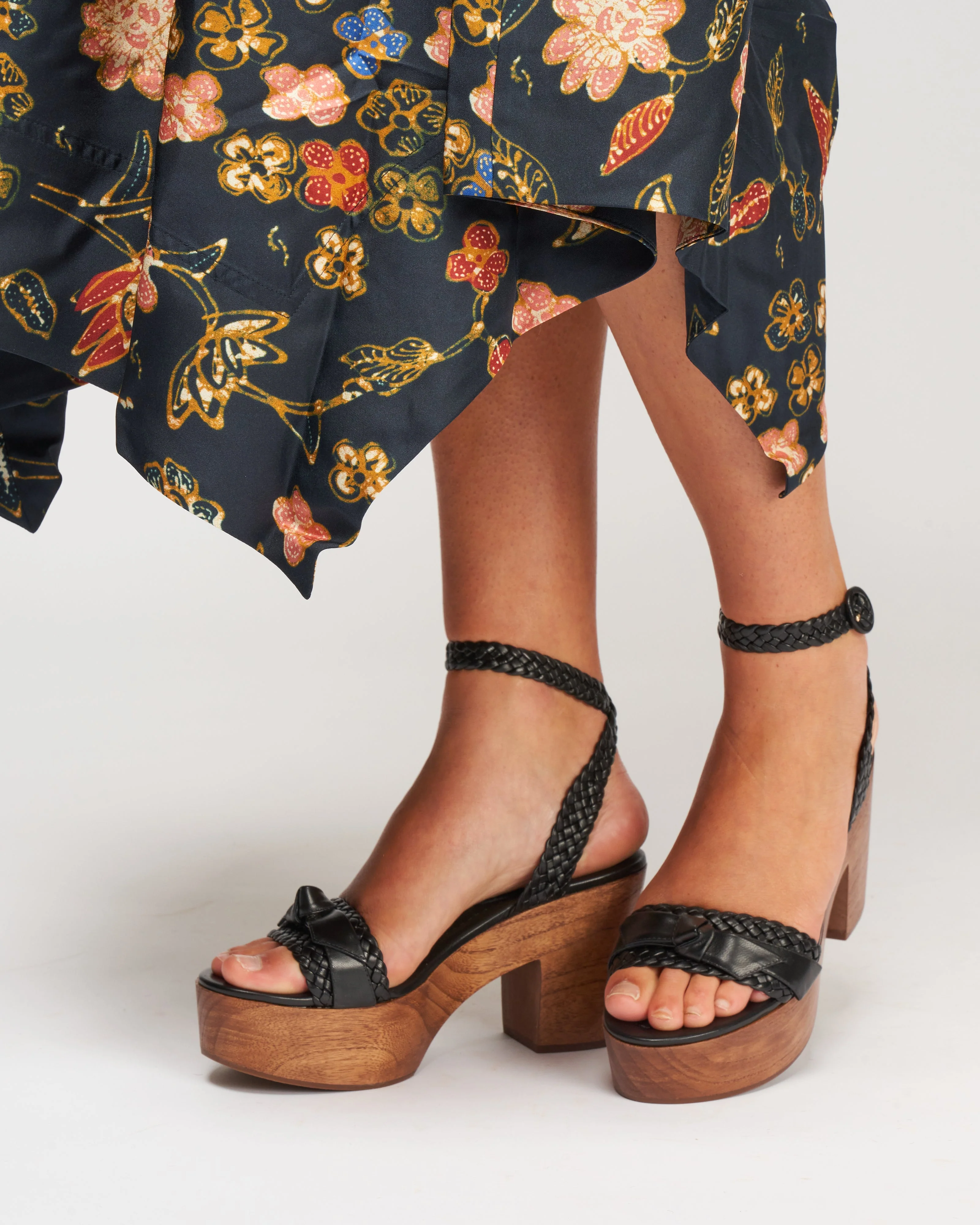 clarita woven clog 110 - black leather - Image 2