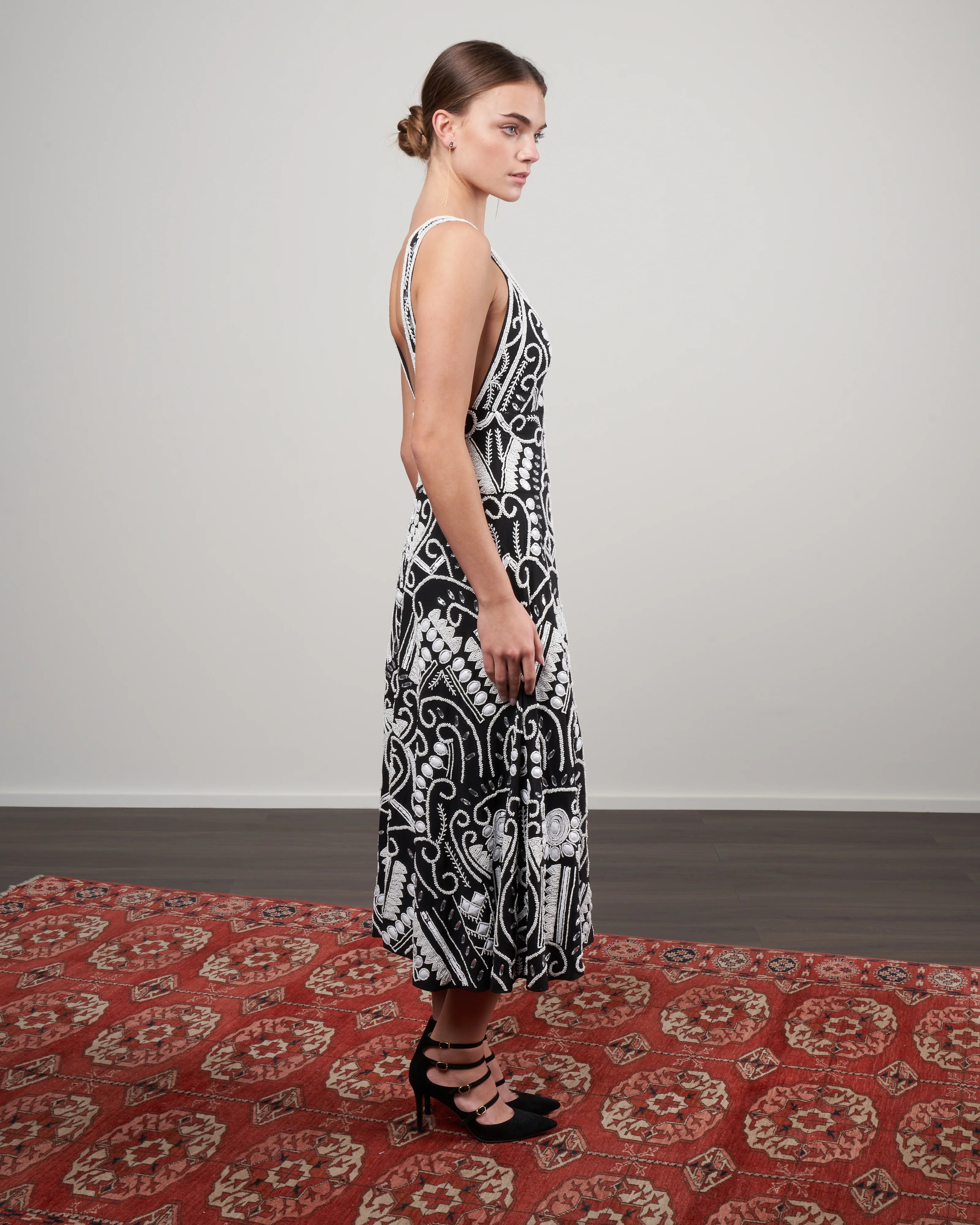 embroidered dress - Image 2