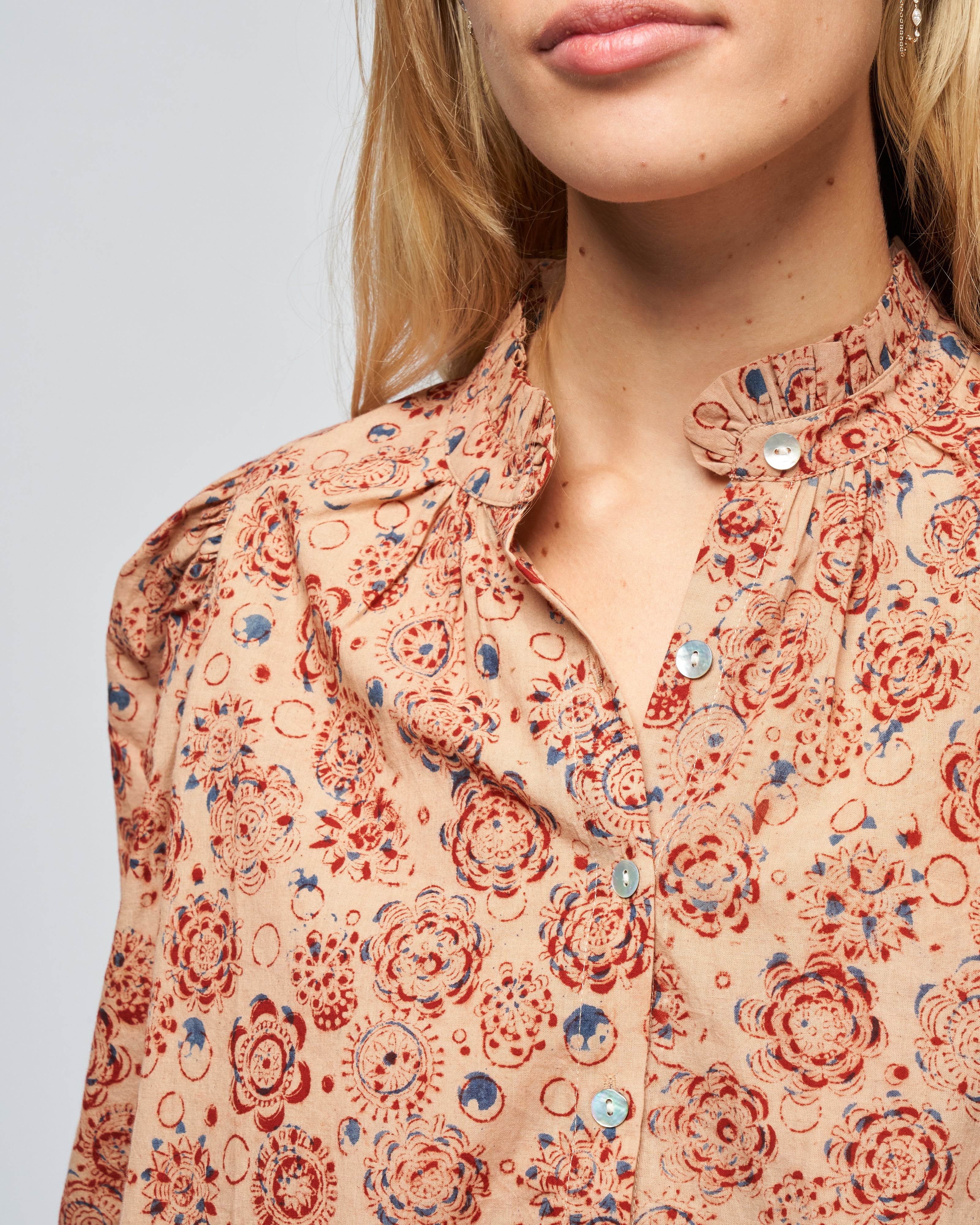 annabel juniper shirt - khaki juniper - Image 5