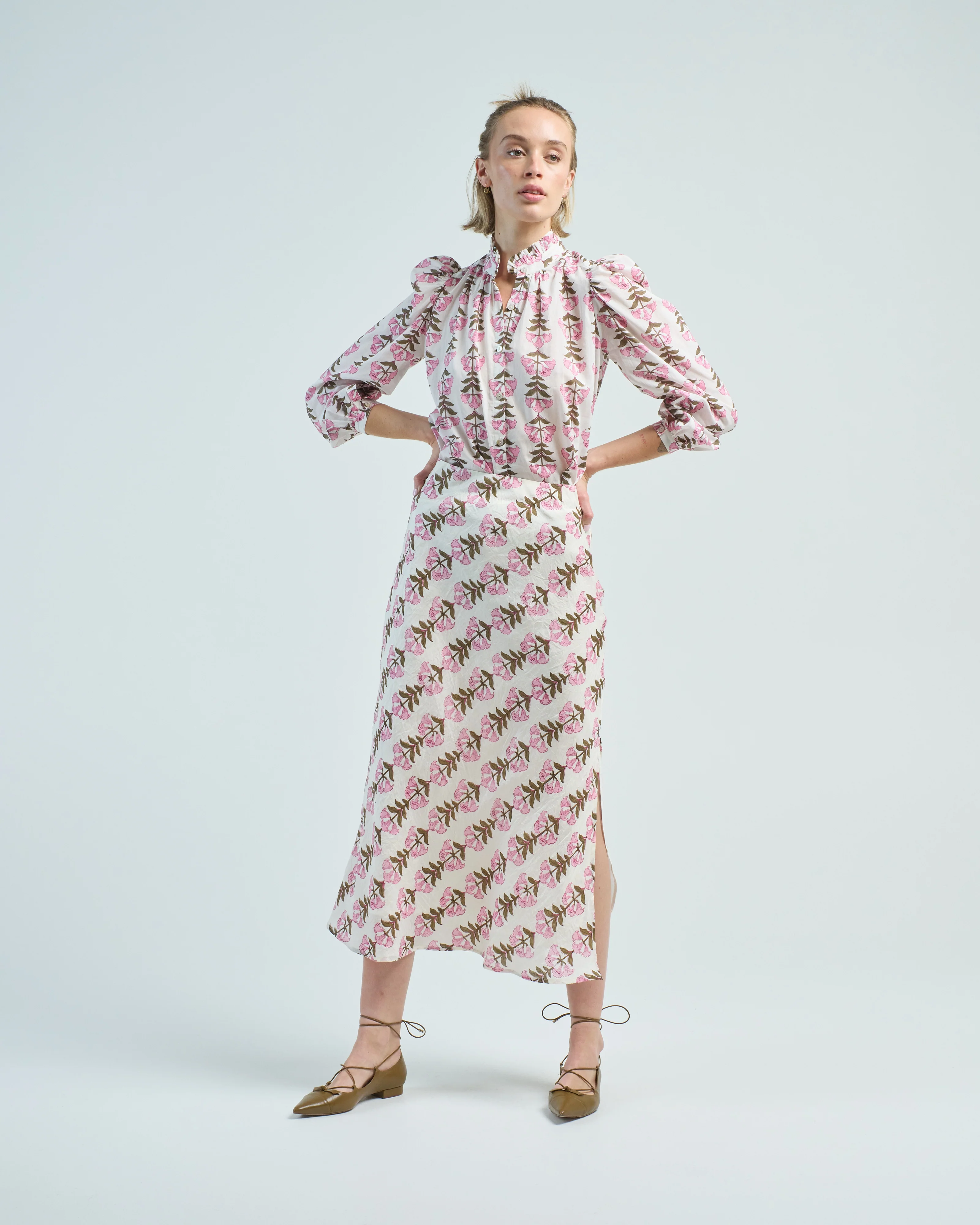 annabel trumpet lily shirt - Image 2