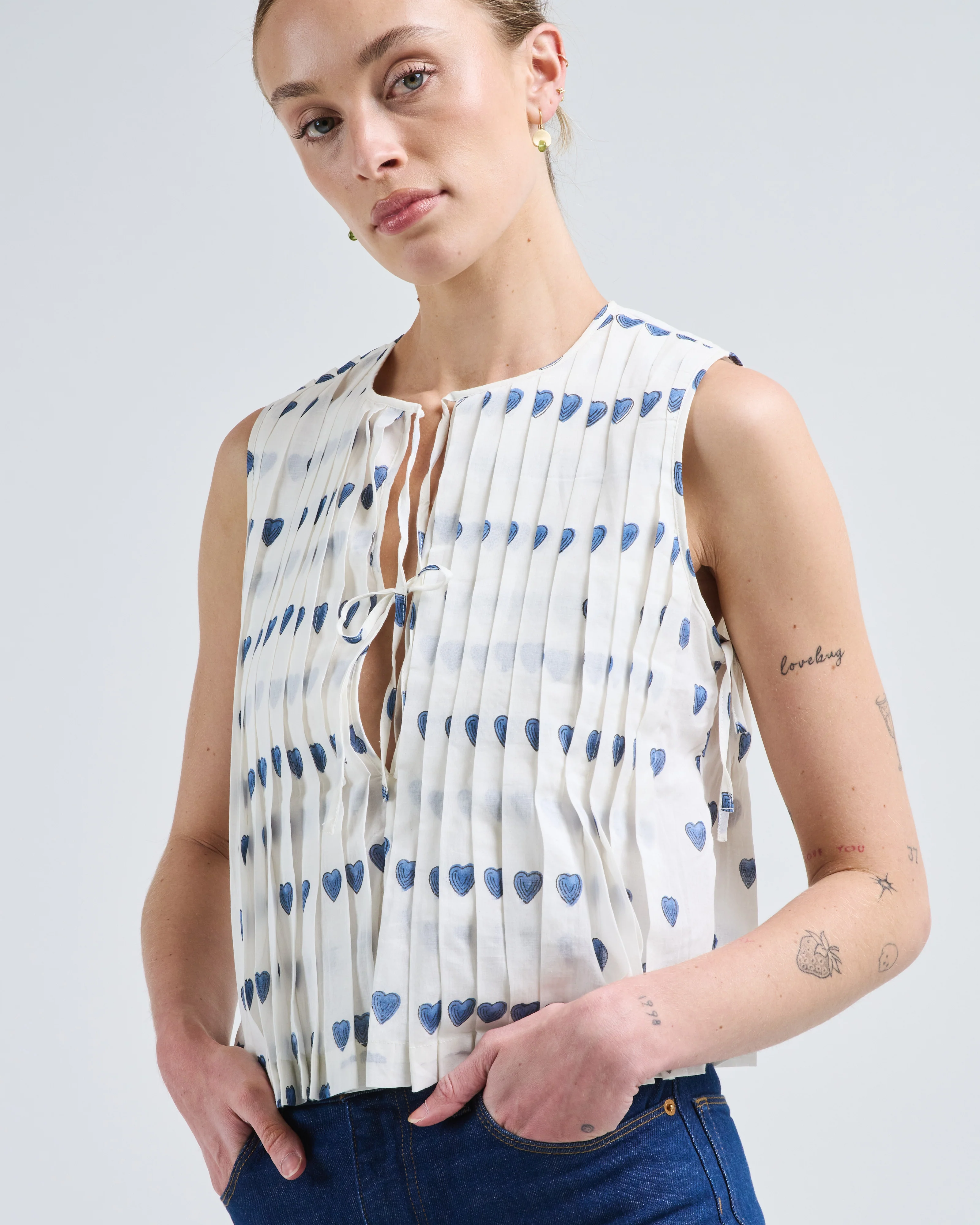 rhoe indigo heart top - Image 5