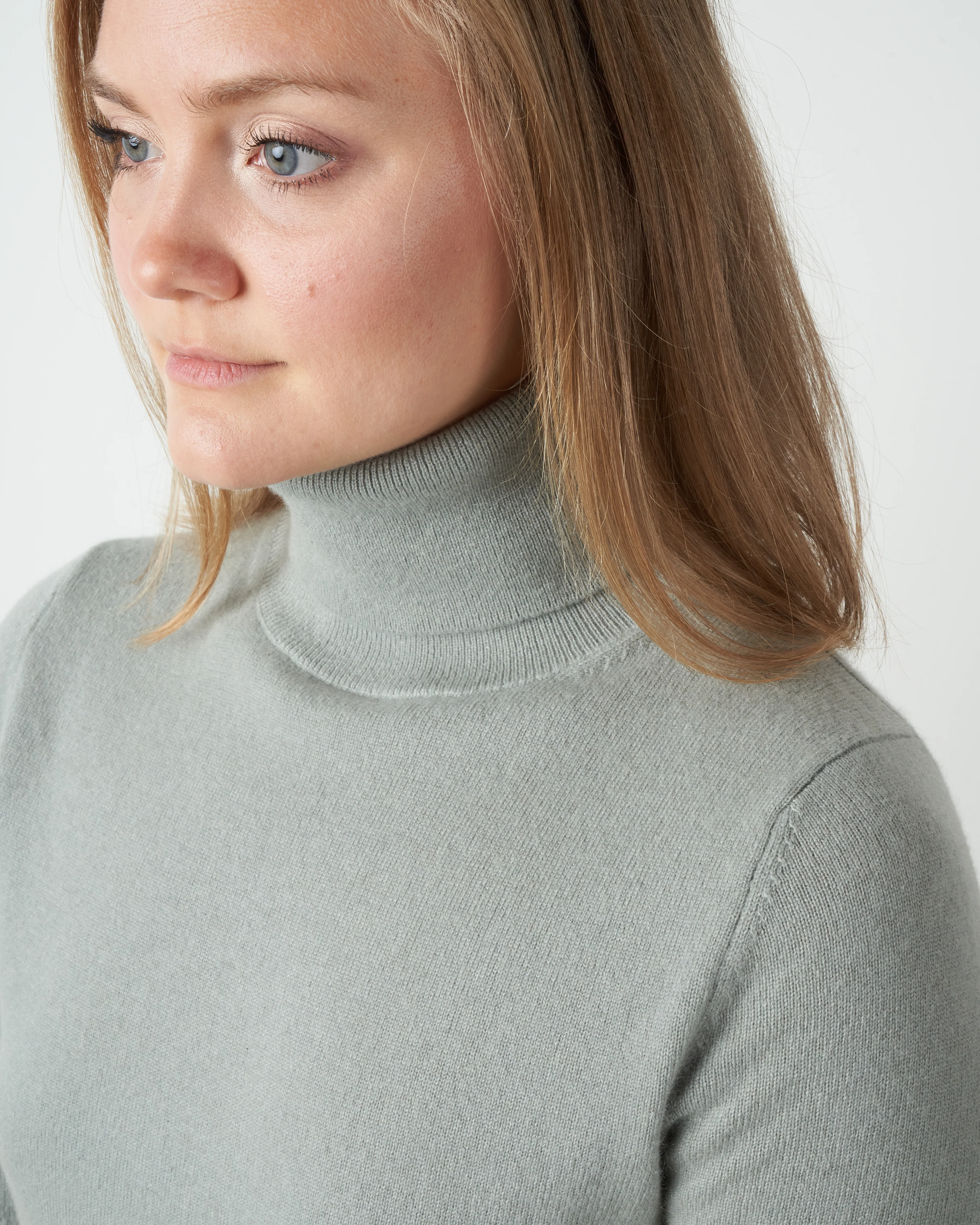 cashmere elbow sleeve turtle - platino green - Image 5