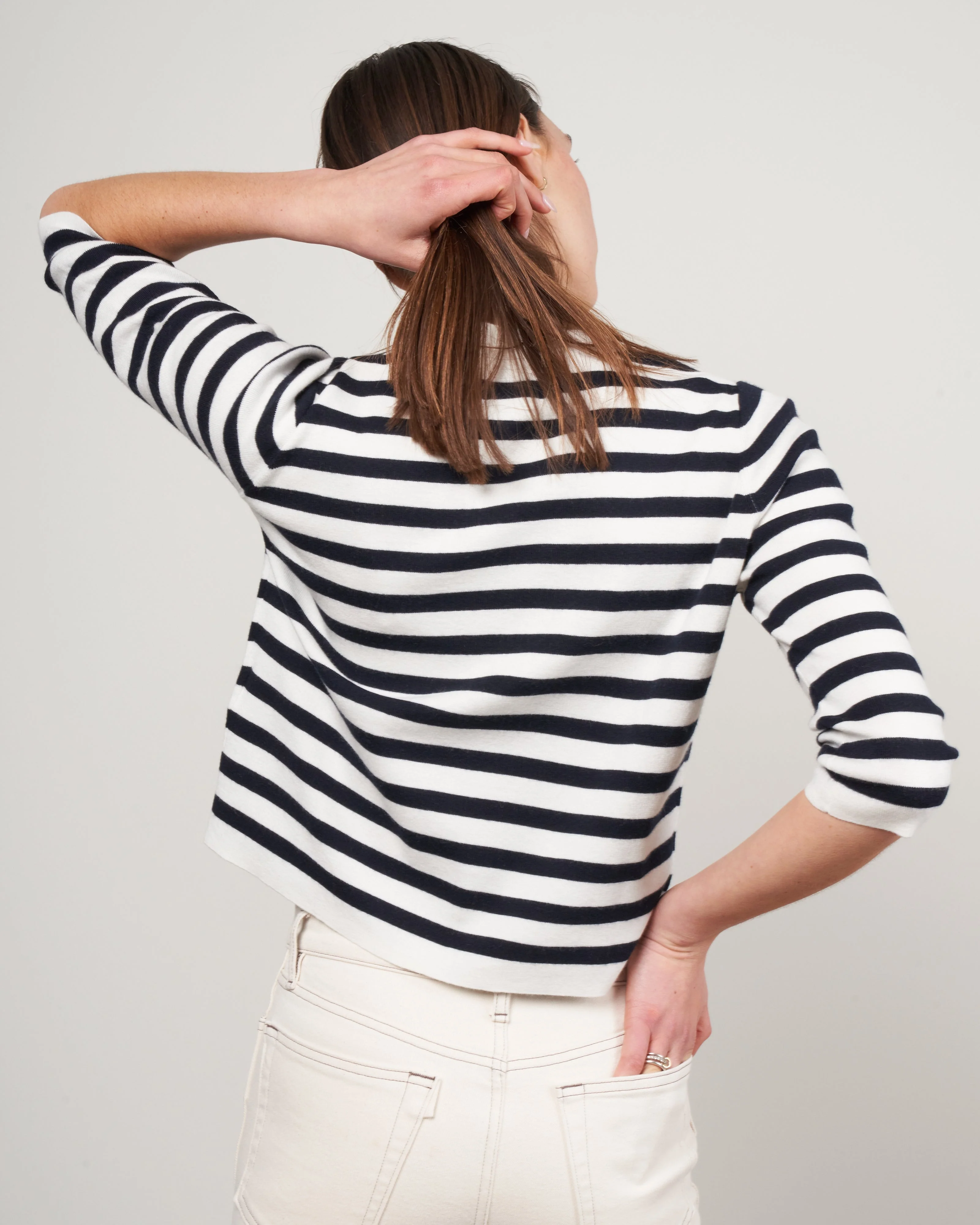 crewneck striped cashmere sweater 3/4 sleeve - navy / ecru - Image 4