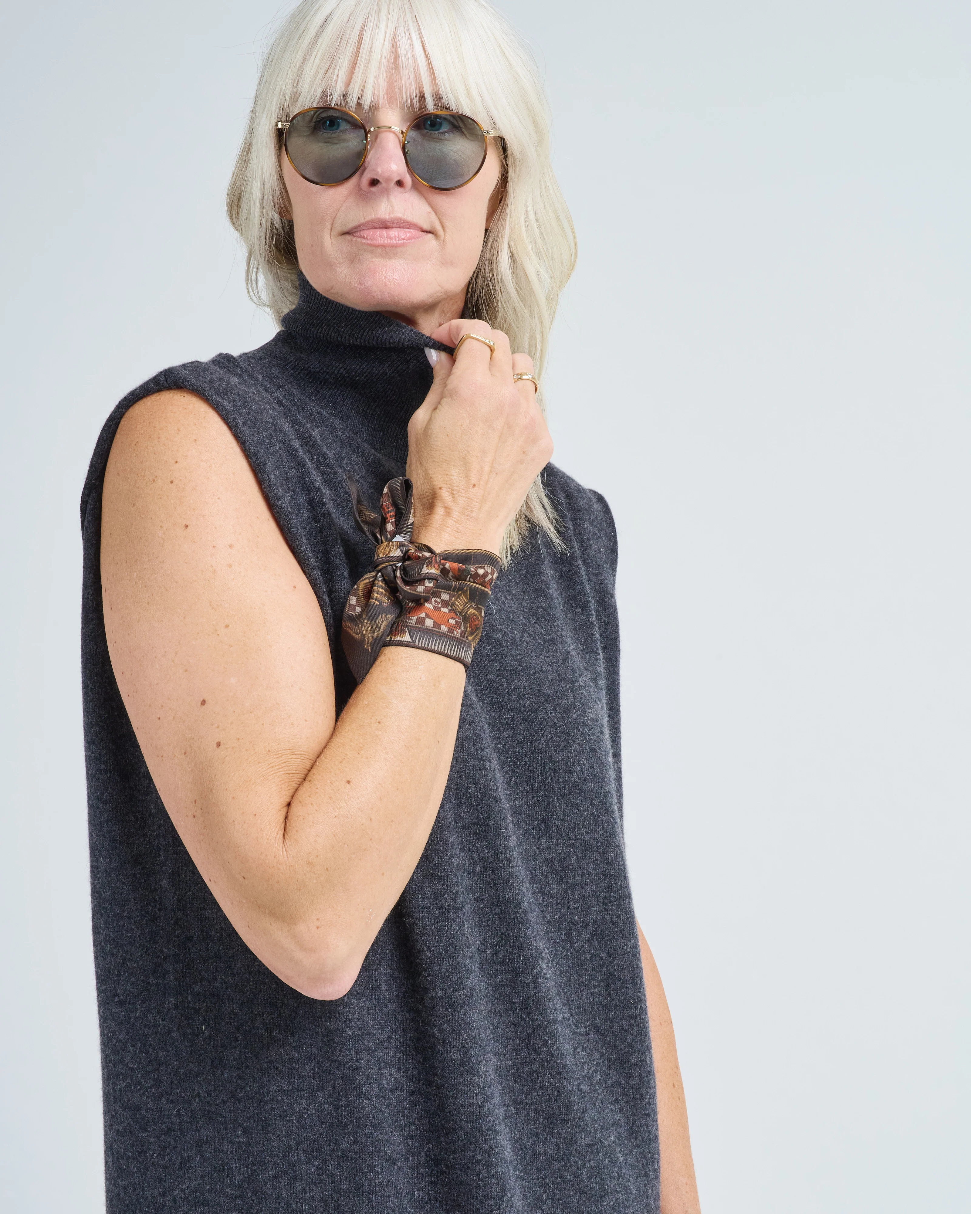 mockneck sleeveless dress - Image 5