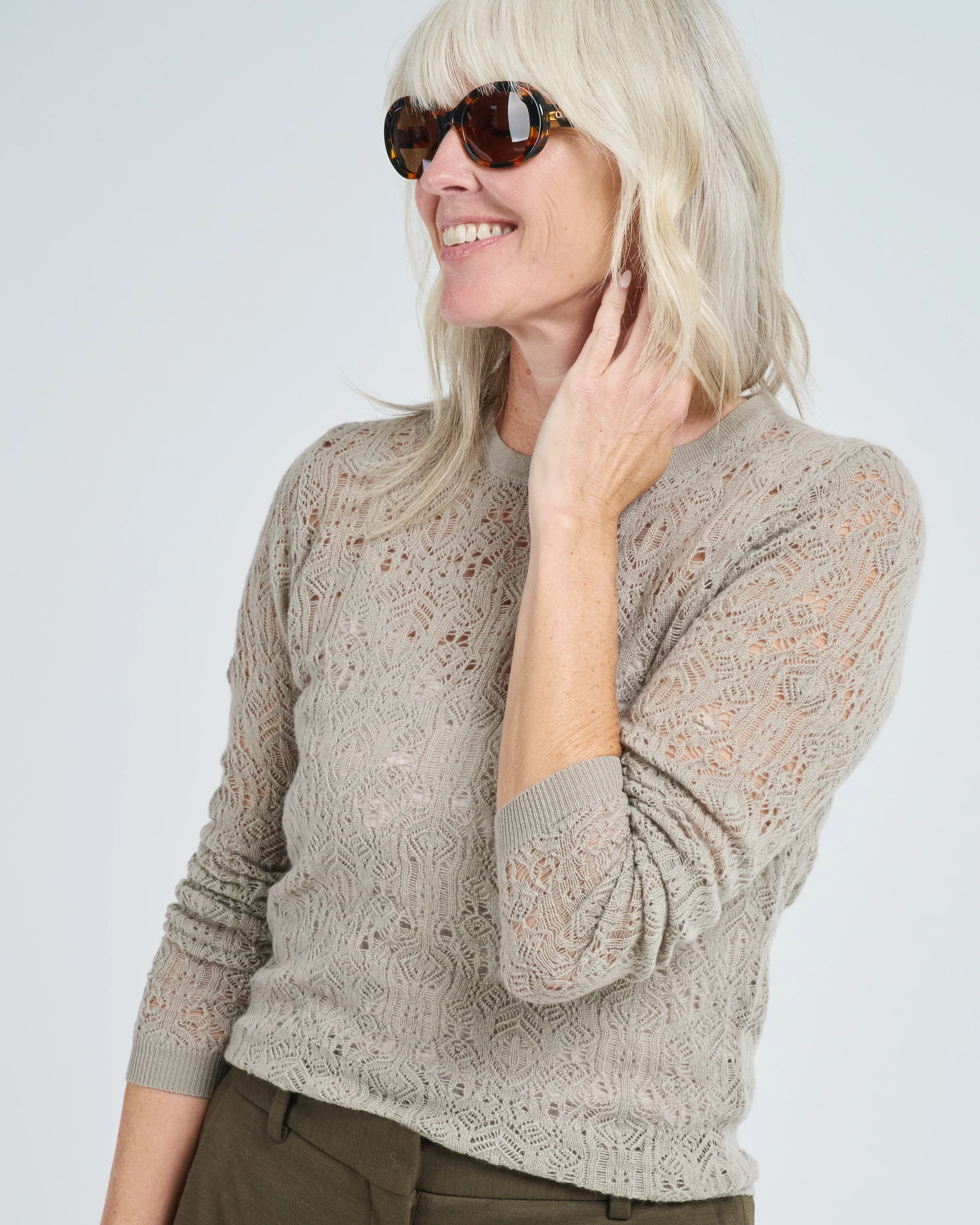 roundneck ls sweater - Image 3