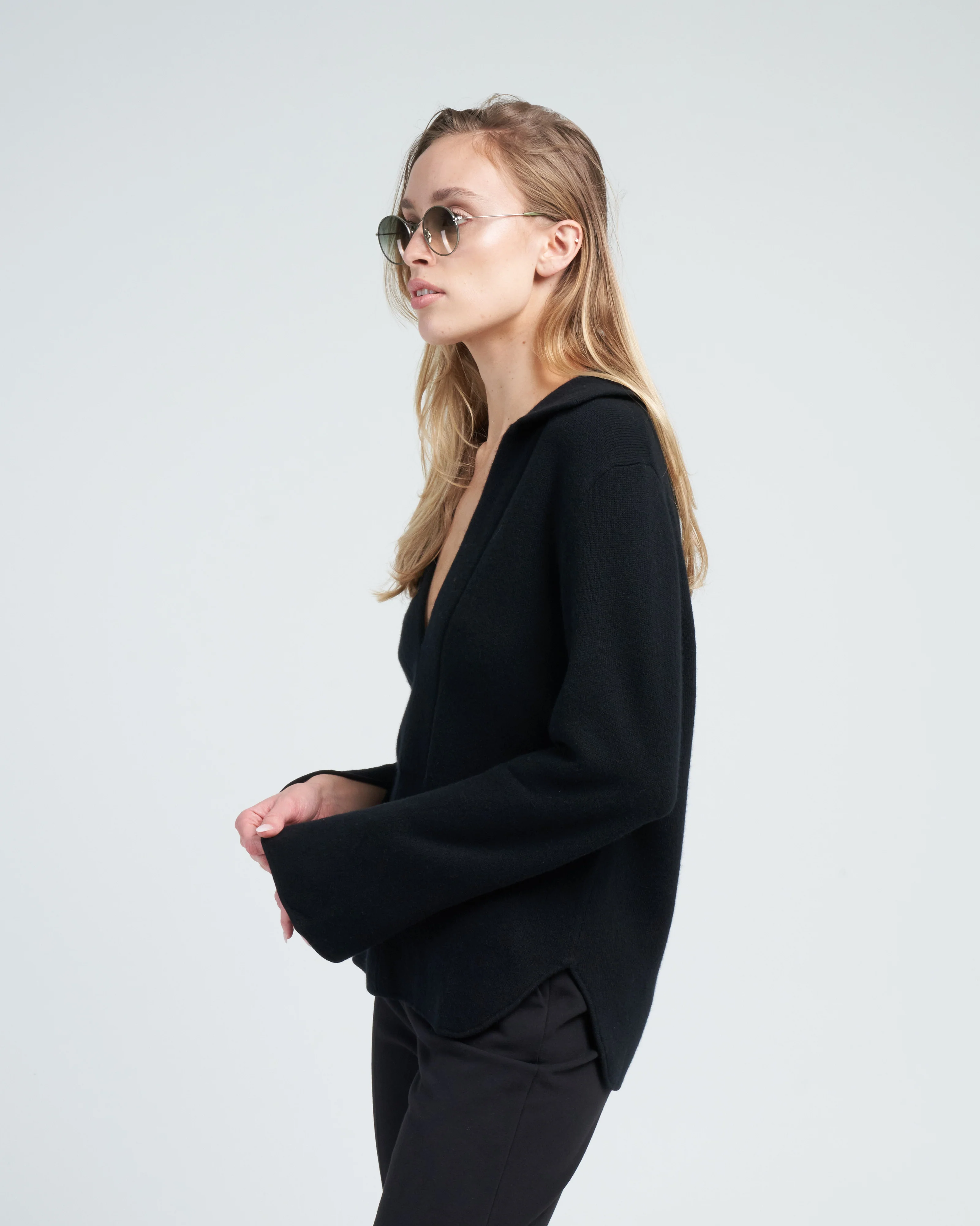 serafino deep-v polo sweater - Image 3
