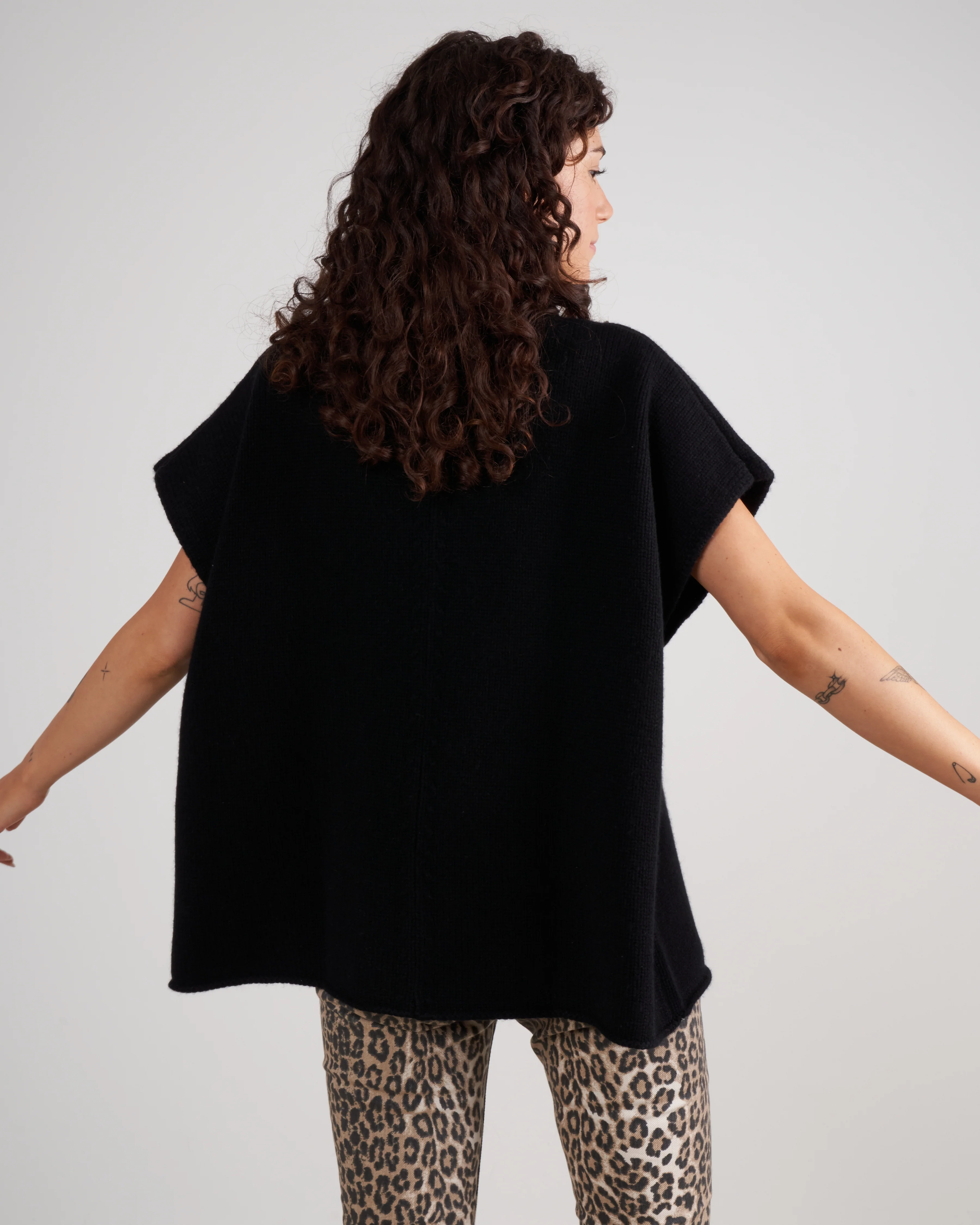 sleeveless mockneck tunic - noir cc7-90 - Image 4