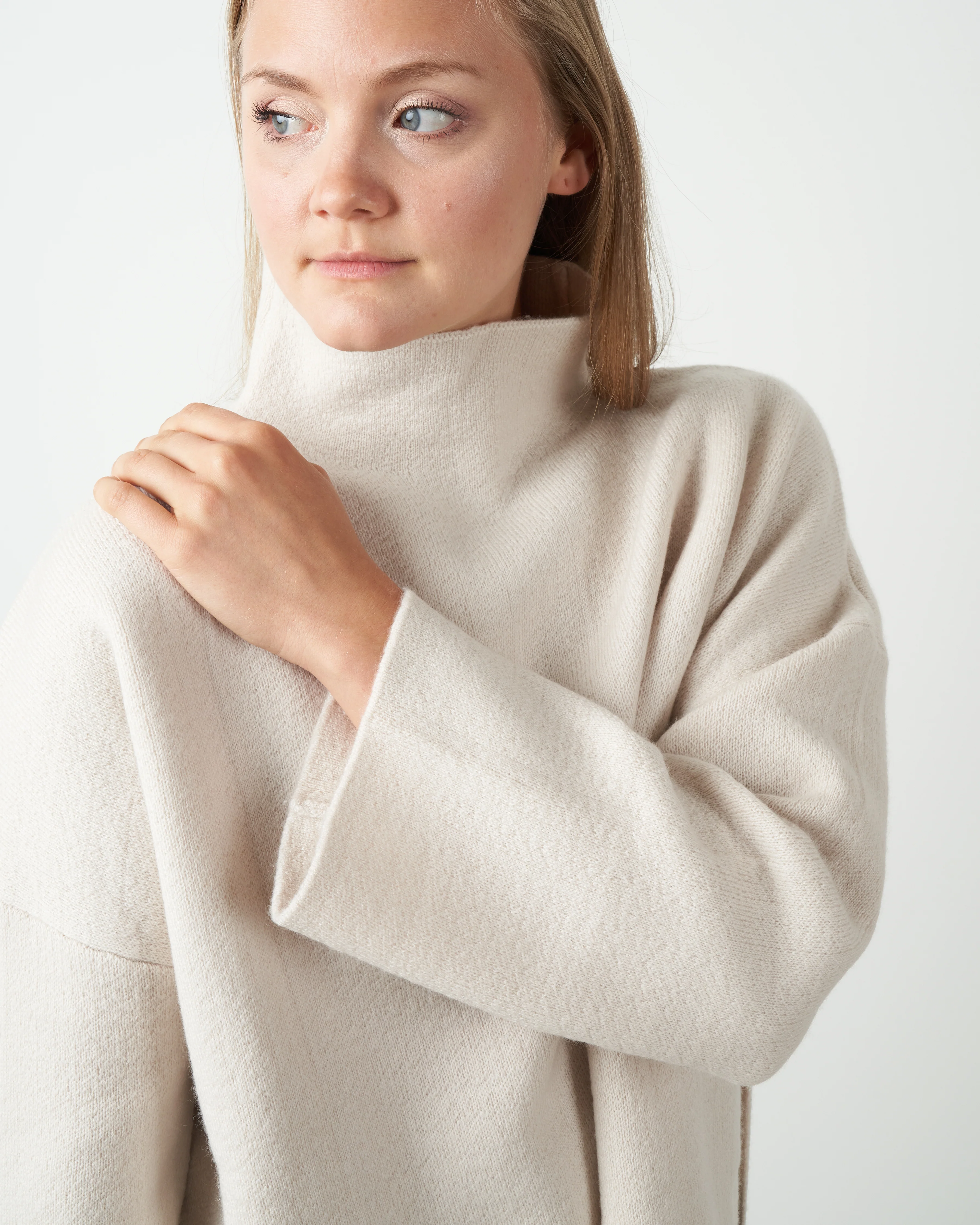spongy step hem pullover - chalk - Image 4