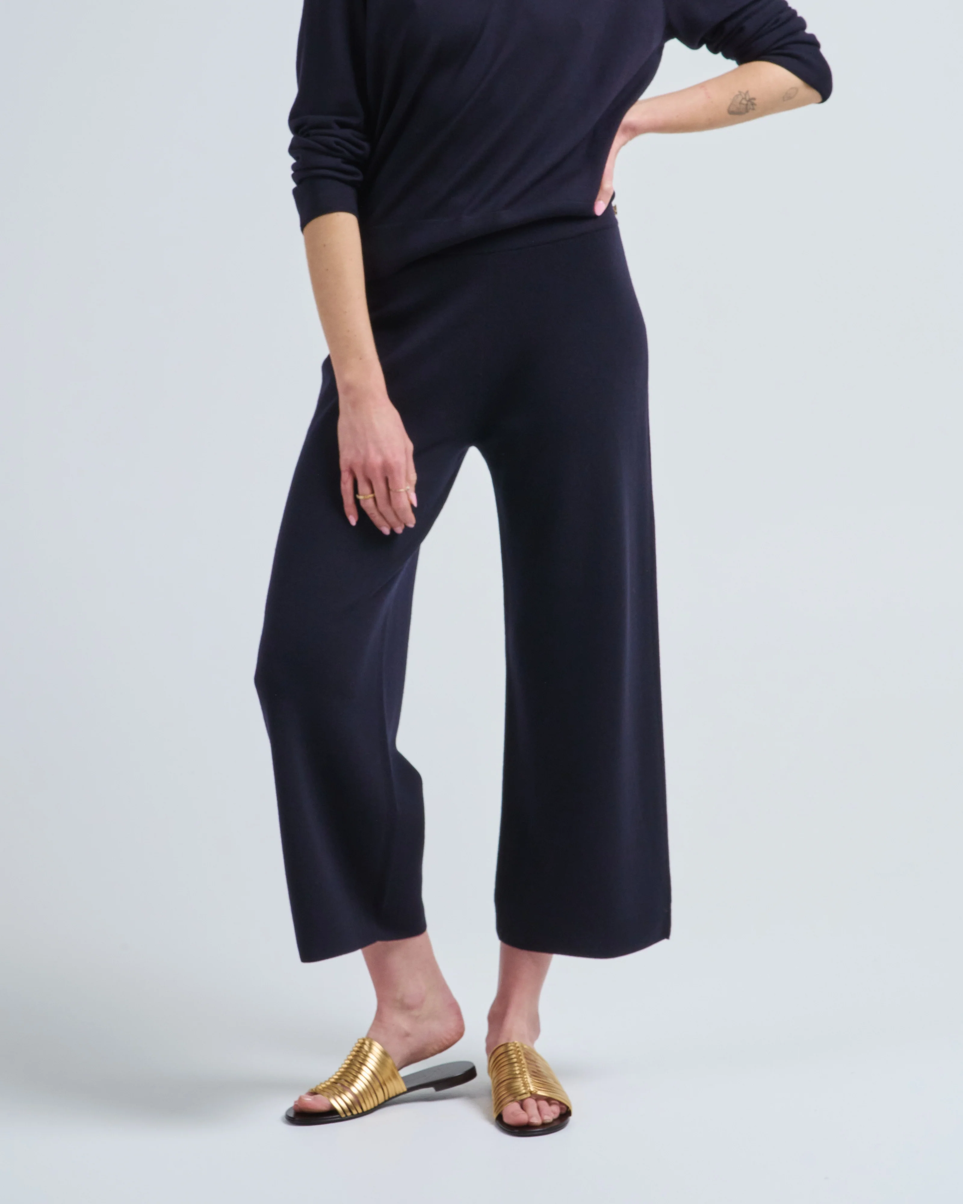 trousers - Image 2