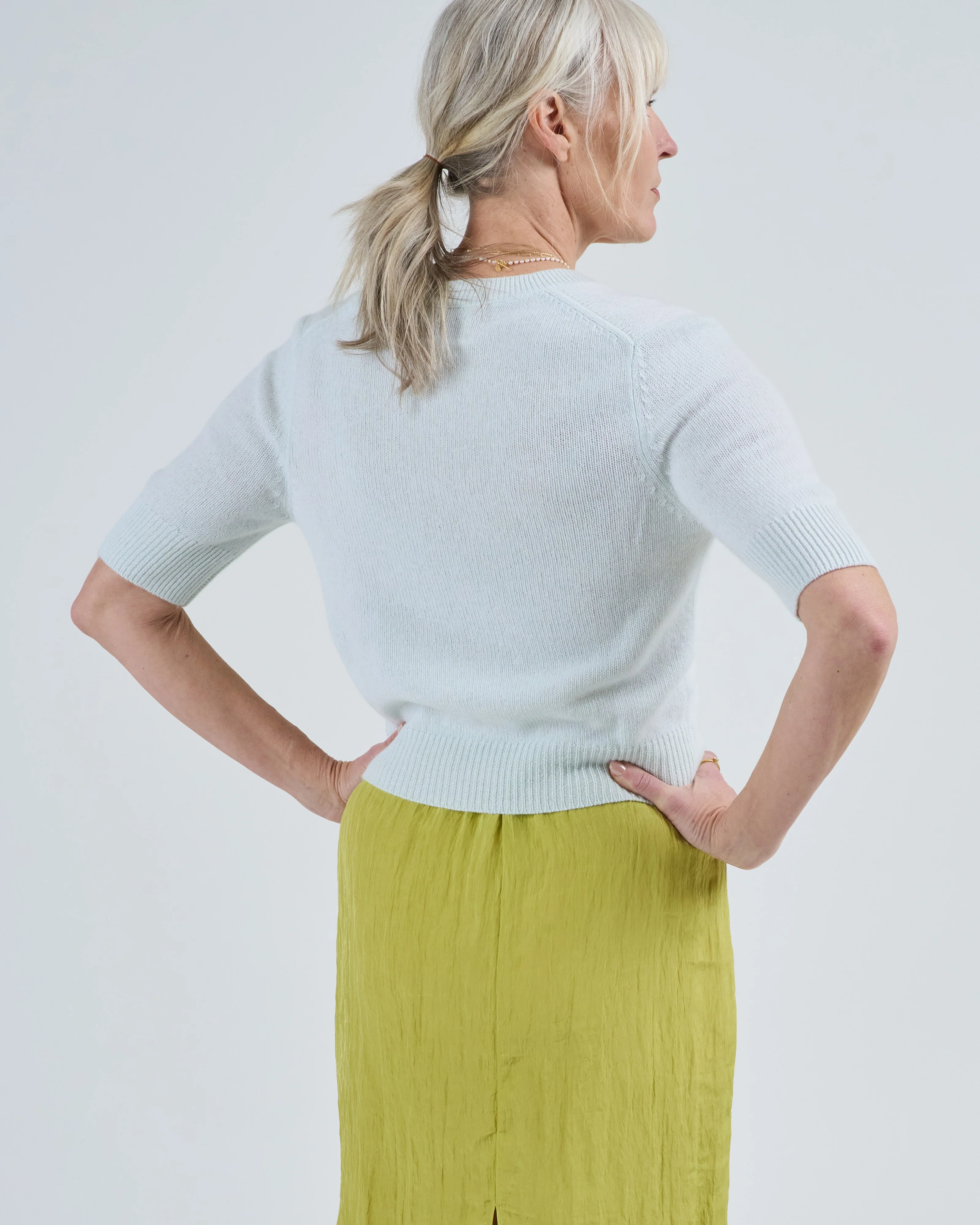 v half sleeve cardigan - Image 4