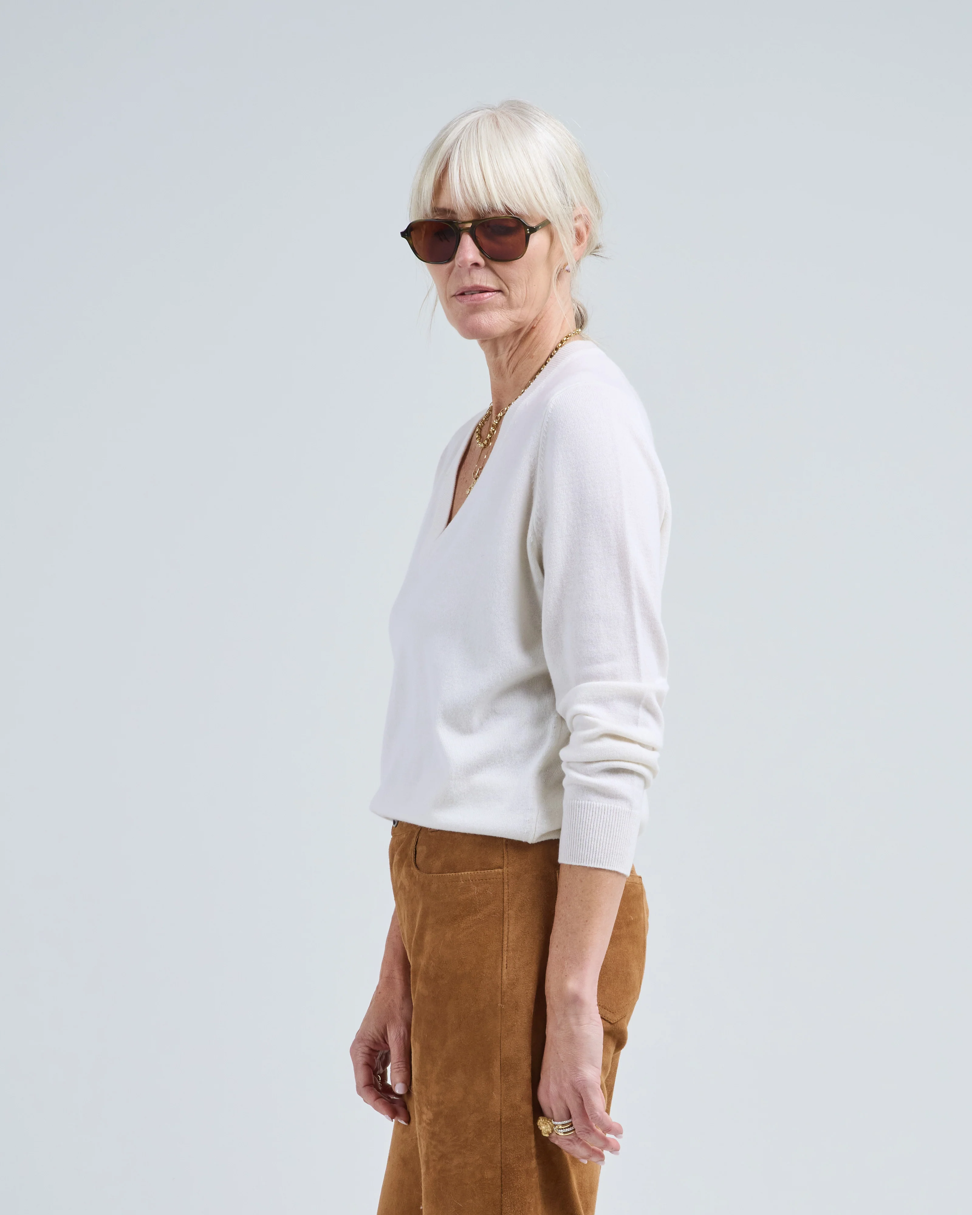 v long sleeve sweater - Image 3